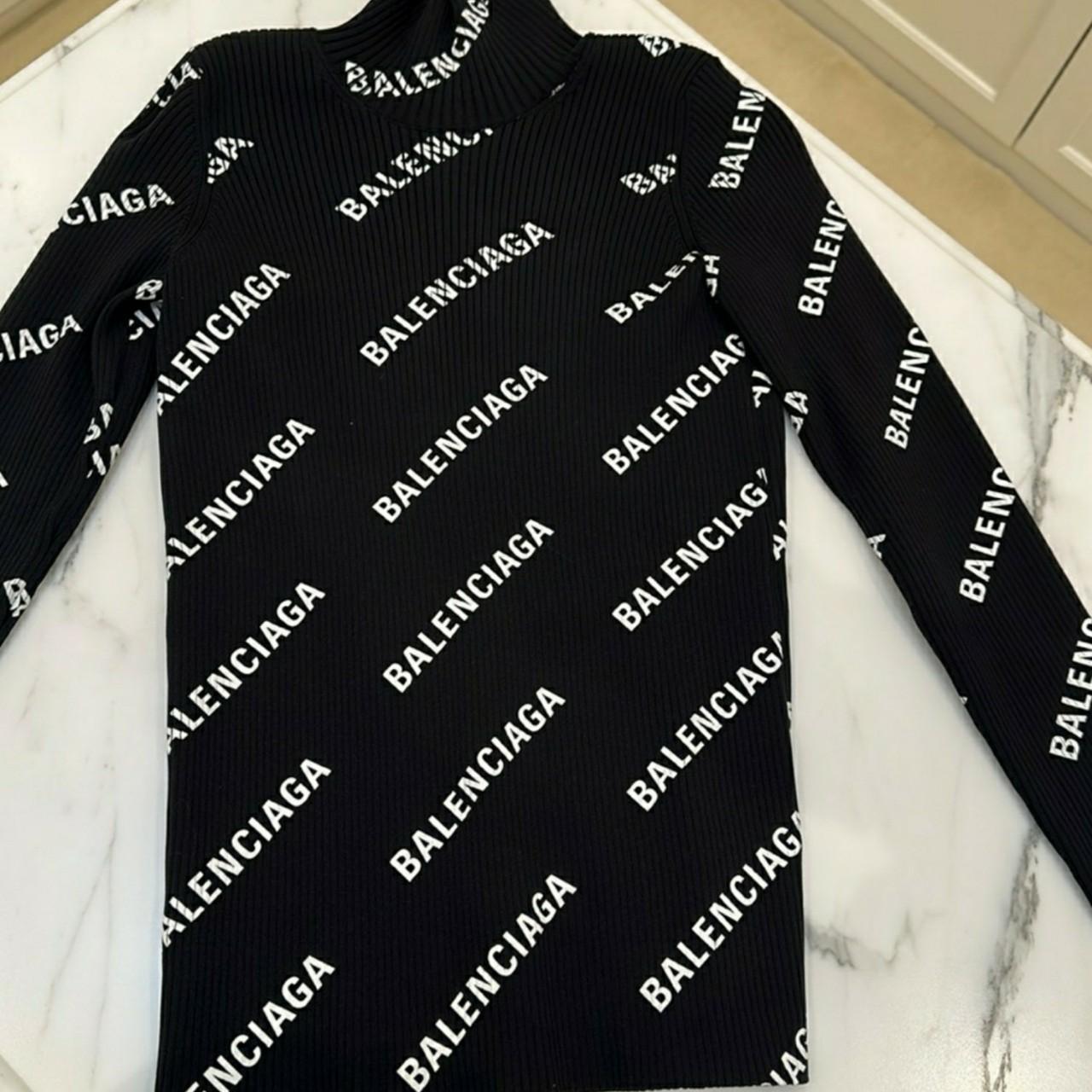 Balenciaga top sweater size M