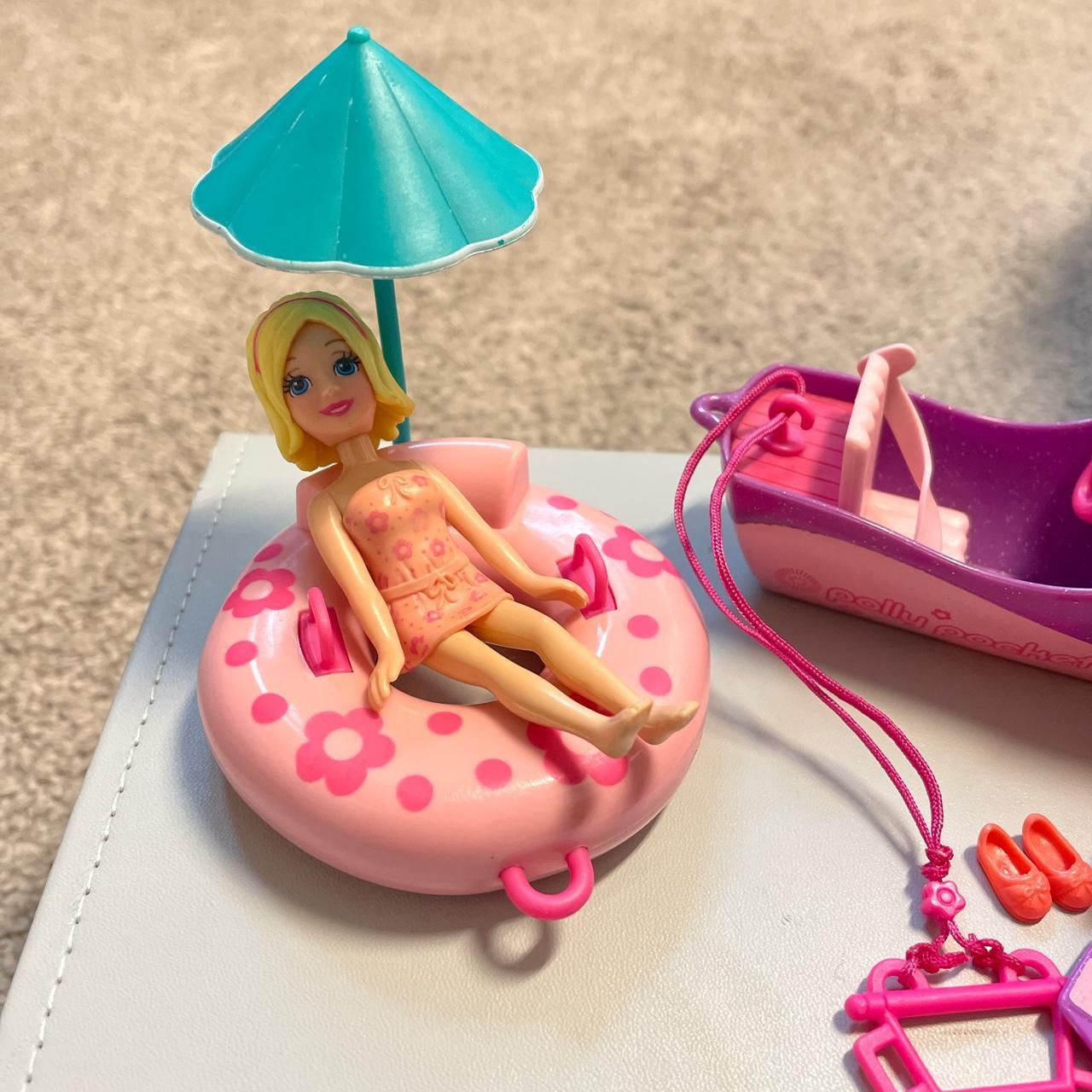 Polly pocket speedboat set Includes boat, ring,... - Depop