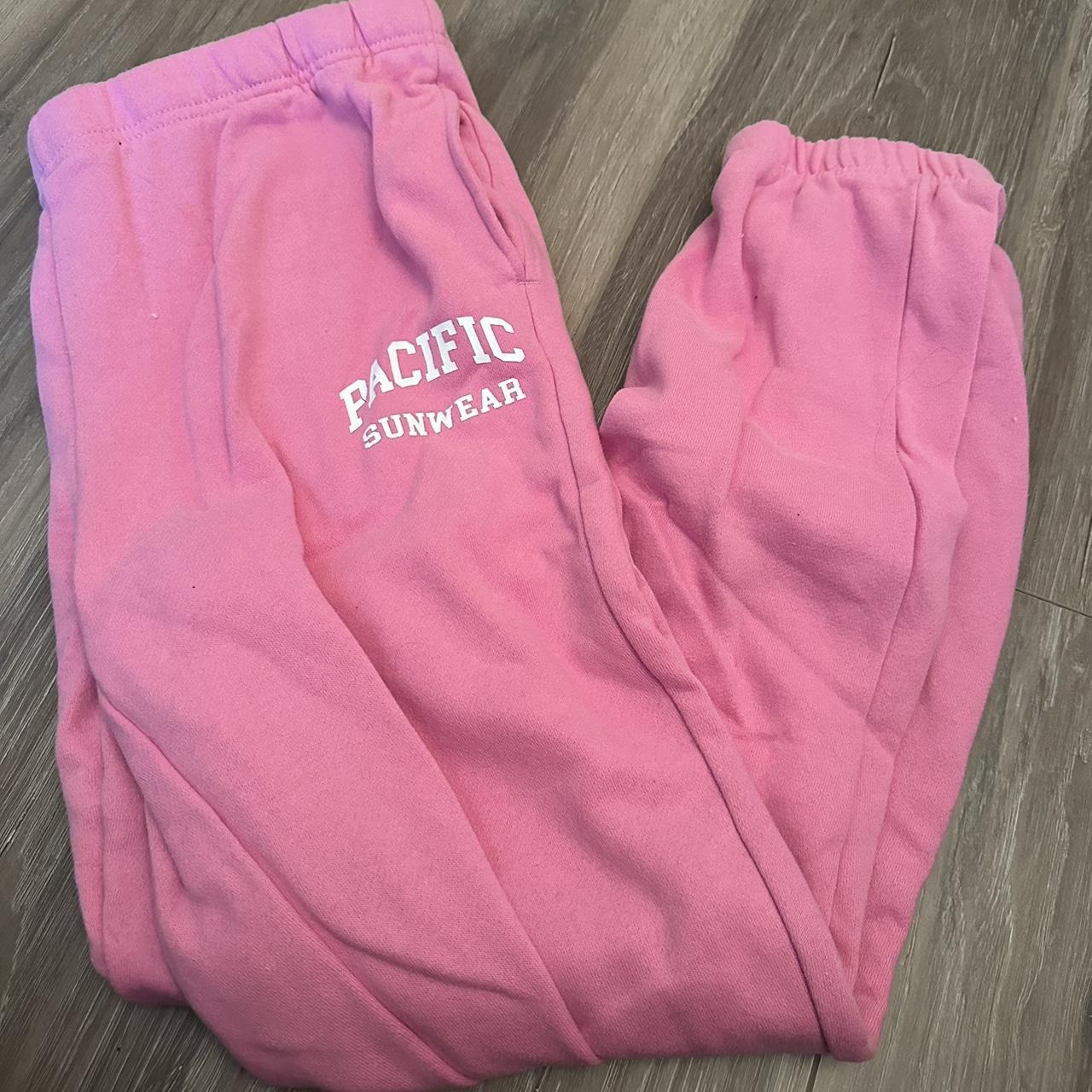 pink pacsun sweatpants size large never worn - Depop