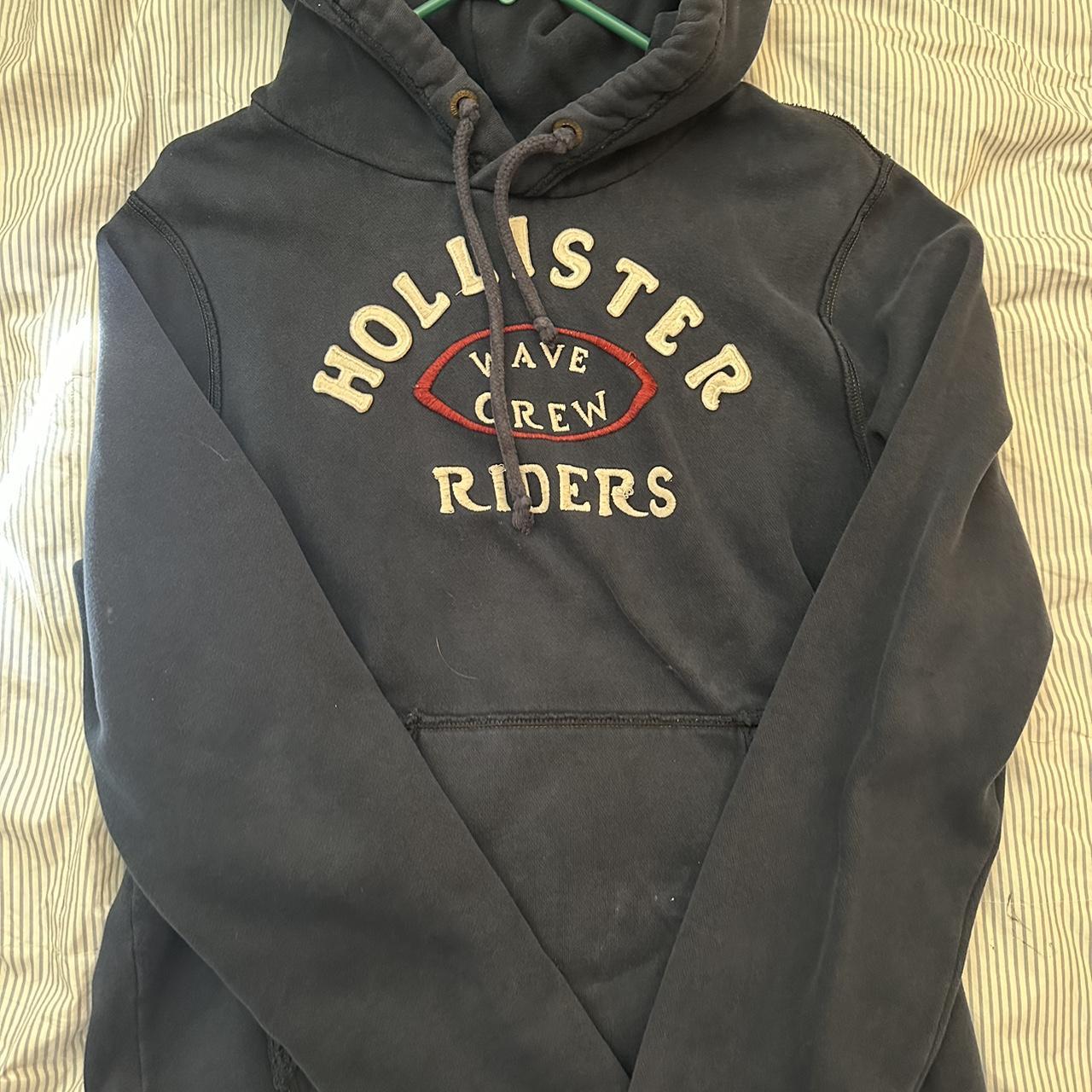 medium sized hollister old style baggy hoodie! comfy... - Depop