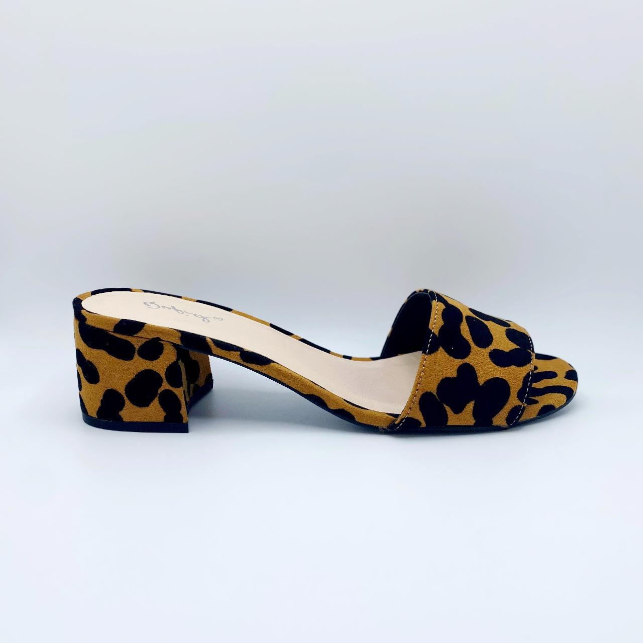 Qupid cheap leopard mules