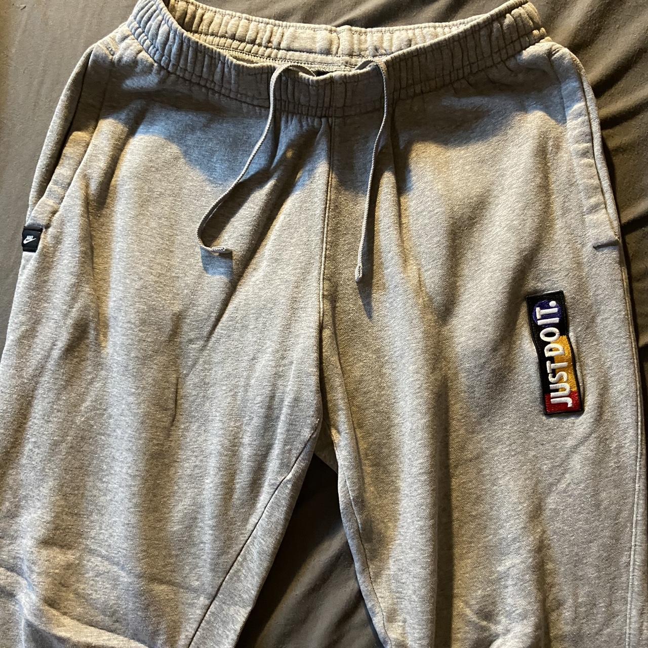 womens nike sweatpants gray