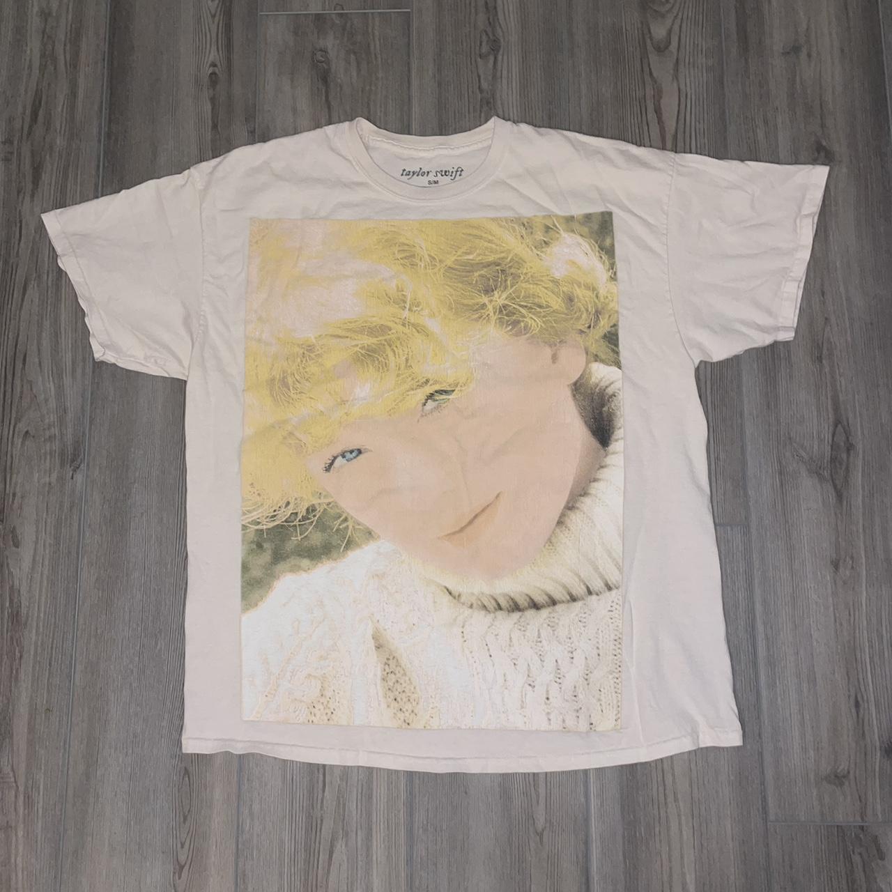 LIMITED EDITION Taylor Swift Folklore Women’s sale Top size Medium