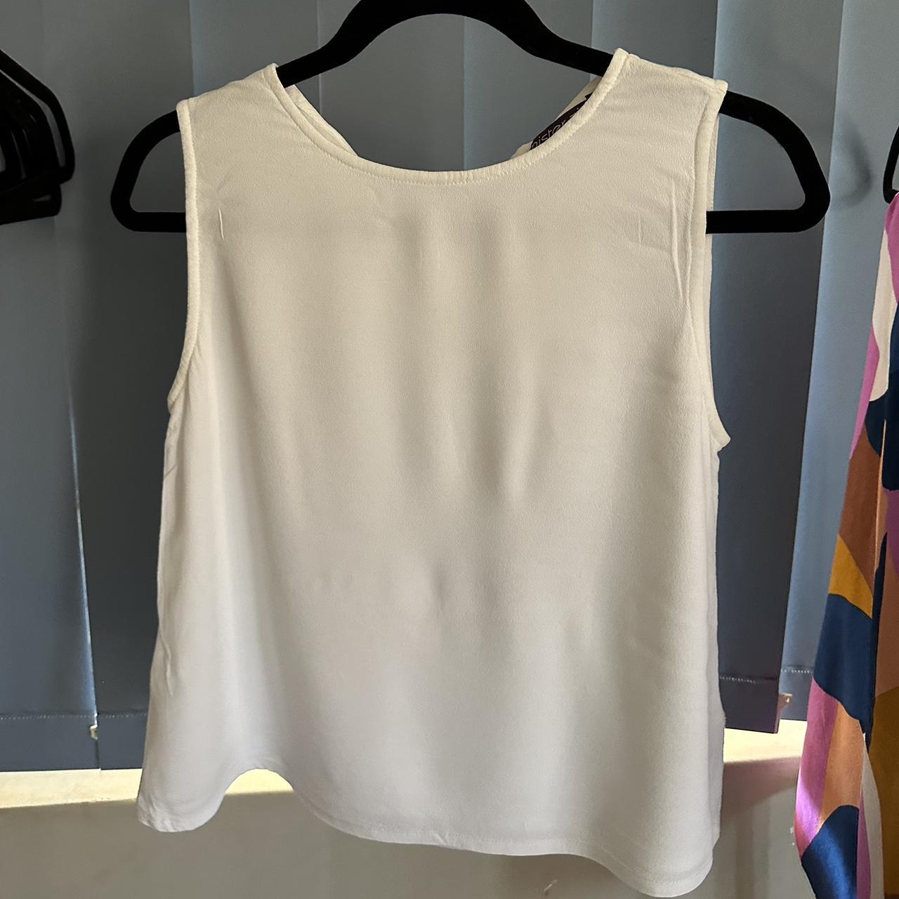 Mister Zimi white top, size 8. In good, used... - Depop
