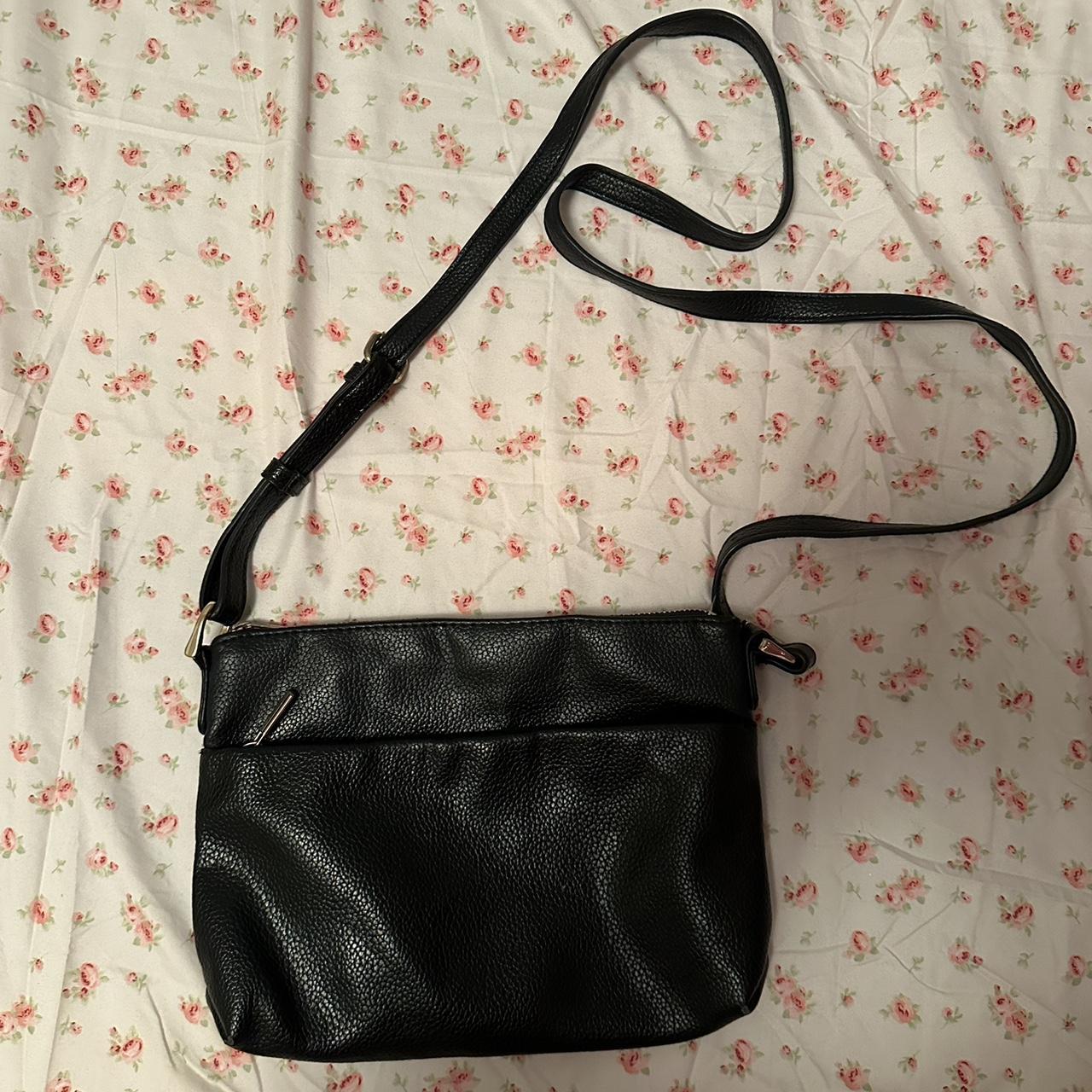 A new discount day black purse