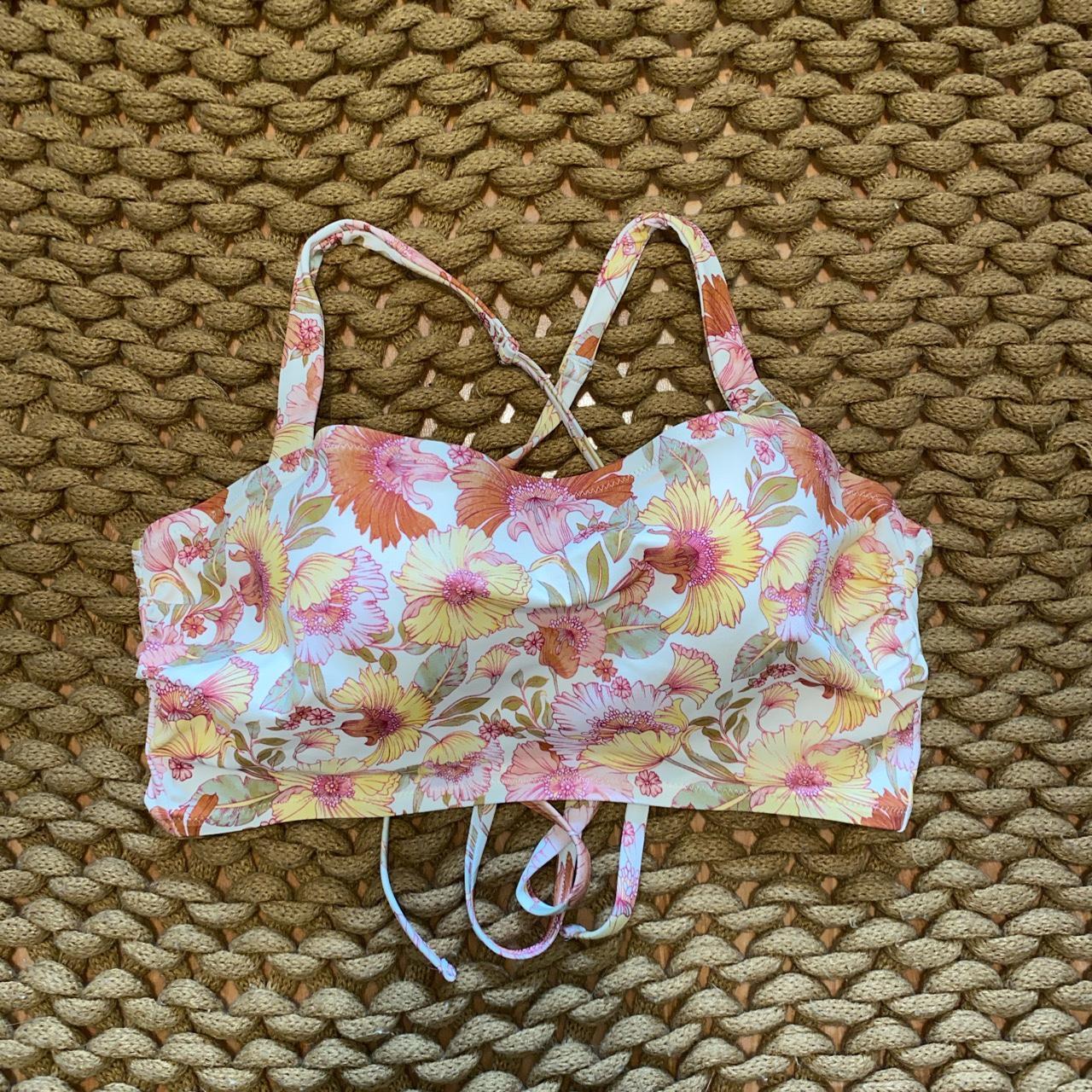 Shade and Shore floral bathing suit top -never worn,... - Depop