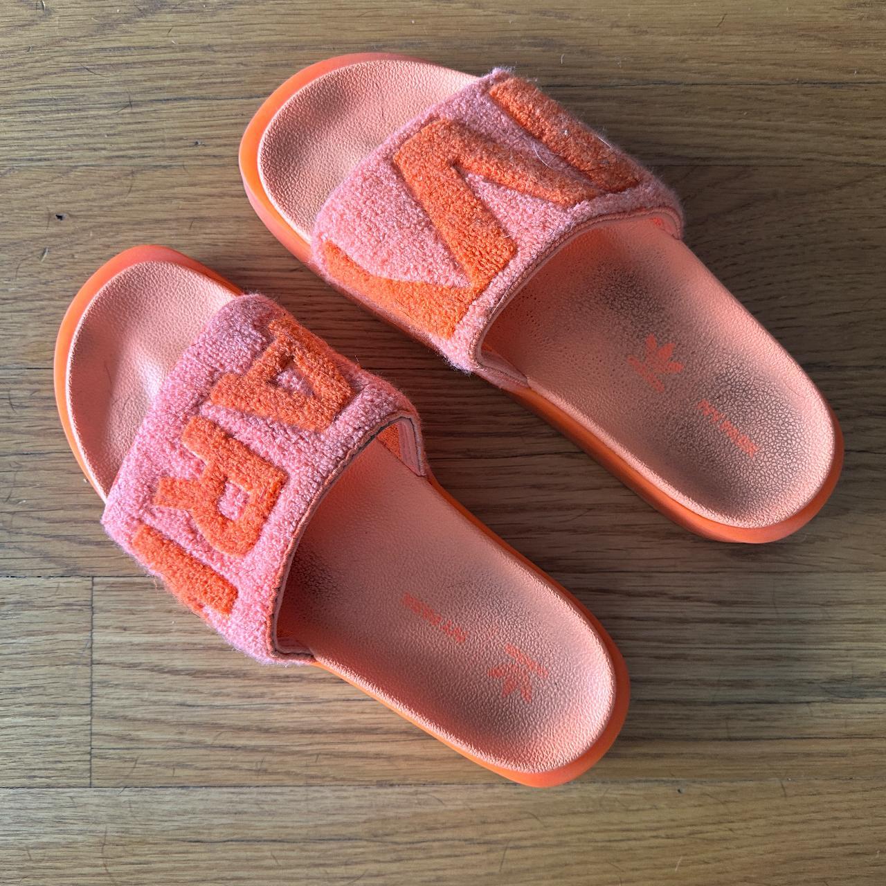 Pink ivy park on sale sliders