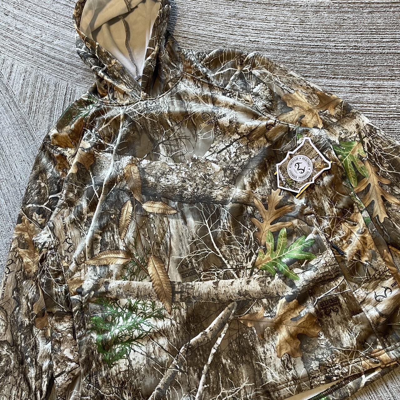 Vintage Deadstock RealTree Camo Hoodie Tagged Size... - Depop
