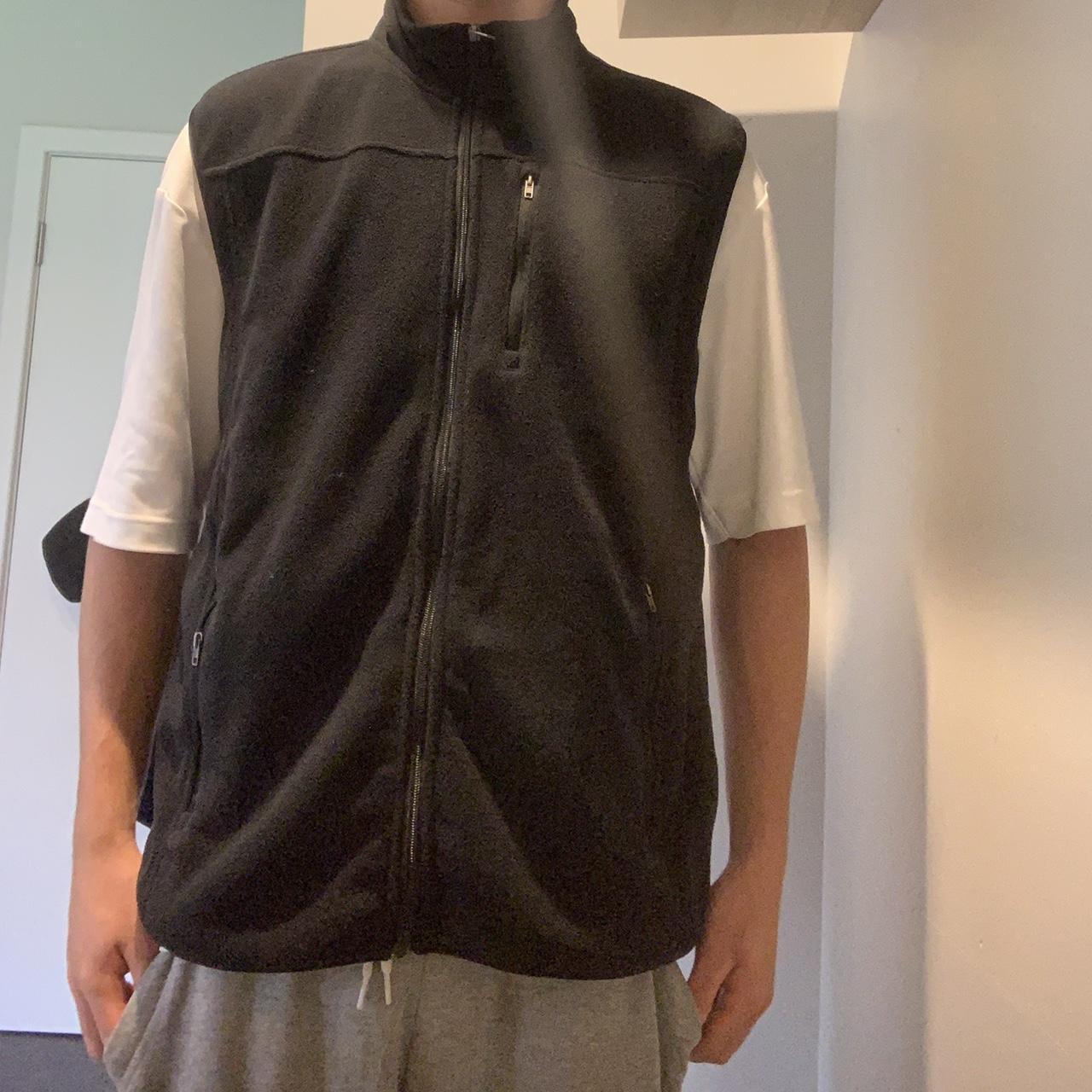 mens black fleece vest Size XL reference height... Depop