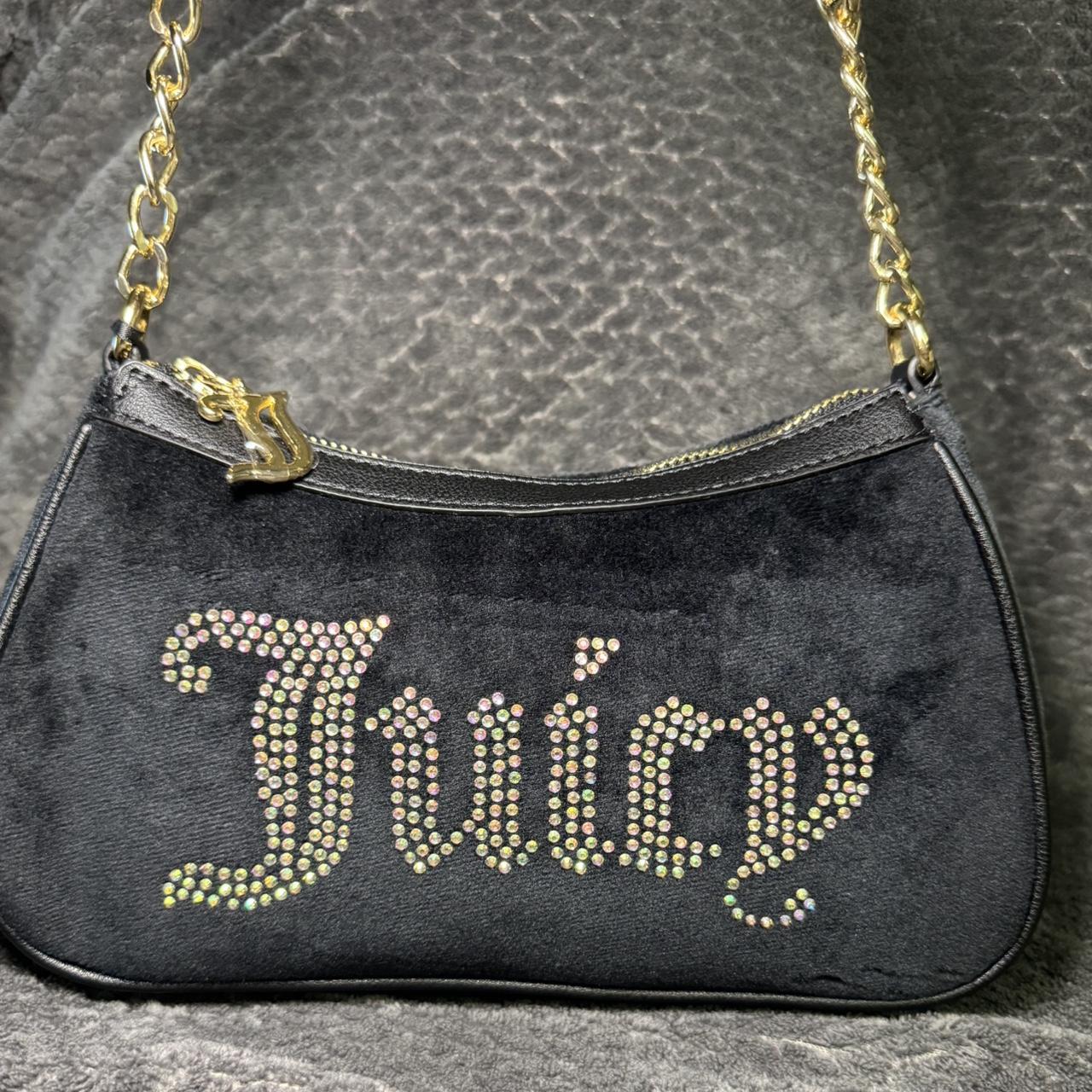 【JUICY COTURE】キルティングバッグ【黒】 Juicy Couture Black Juicy Couture Bag with a silver chain