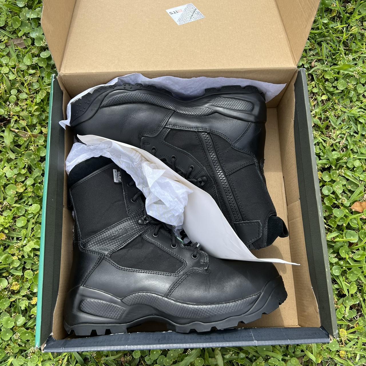 composite toe work boots Smells brand Depop