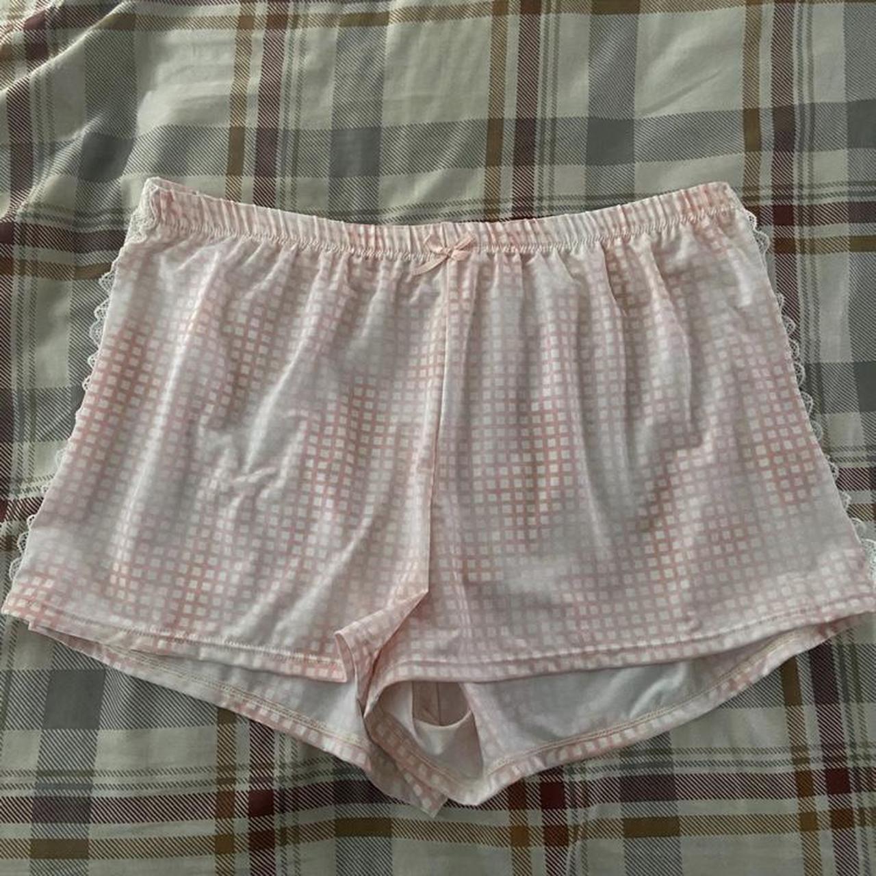 Abercrombie & Fitch Women's Pink and White Pajamas | Depop