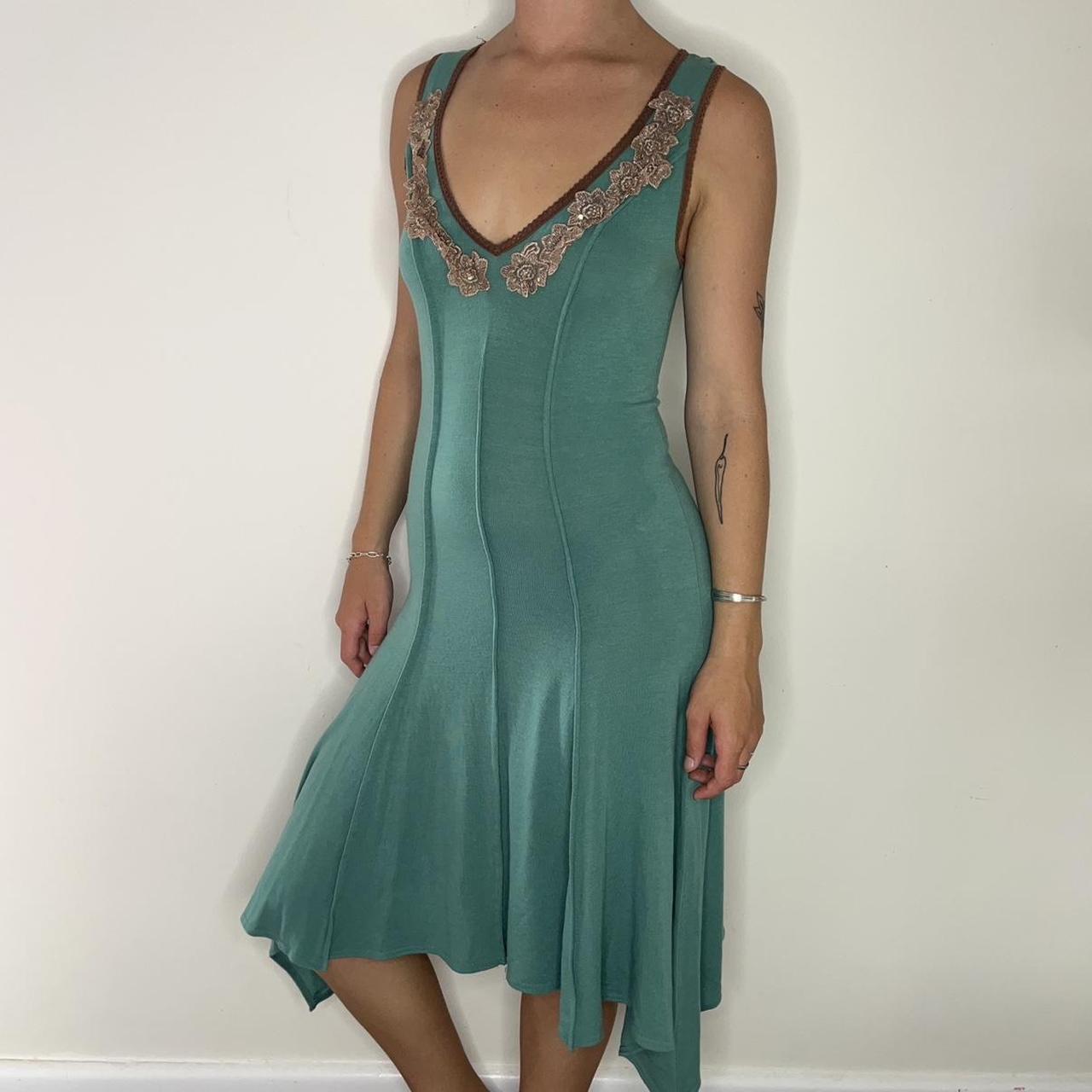 Review green midi dress ~ item details ~ Brand is... - Depop