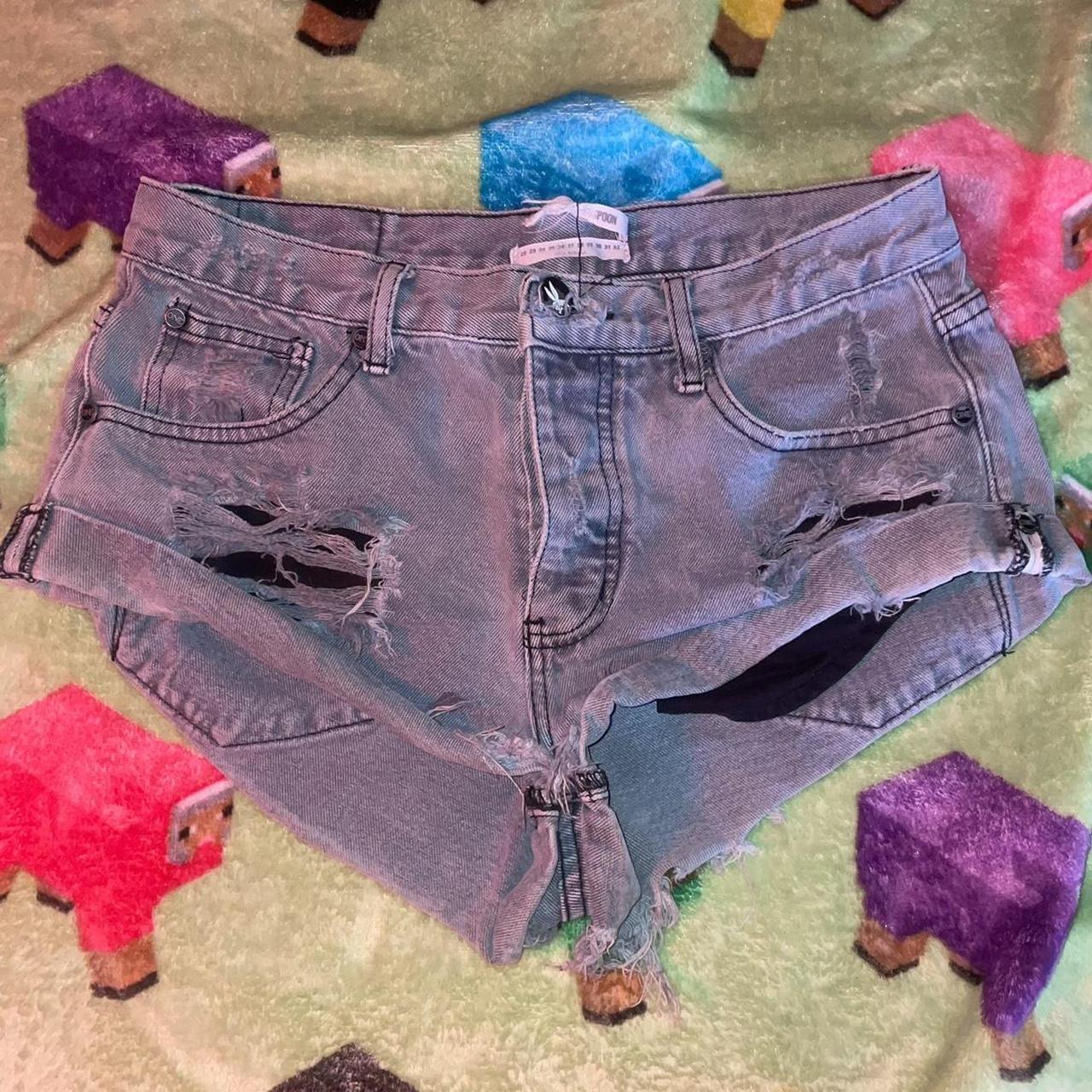 Y2K grey jean shorts ☆ These shorts are so cute... - Depop
