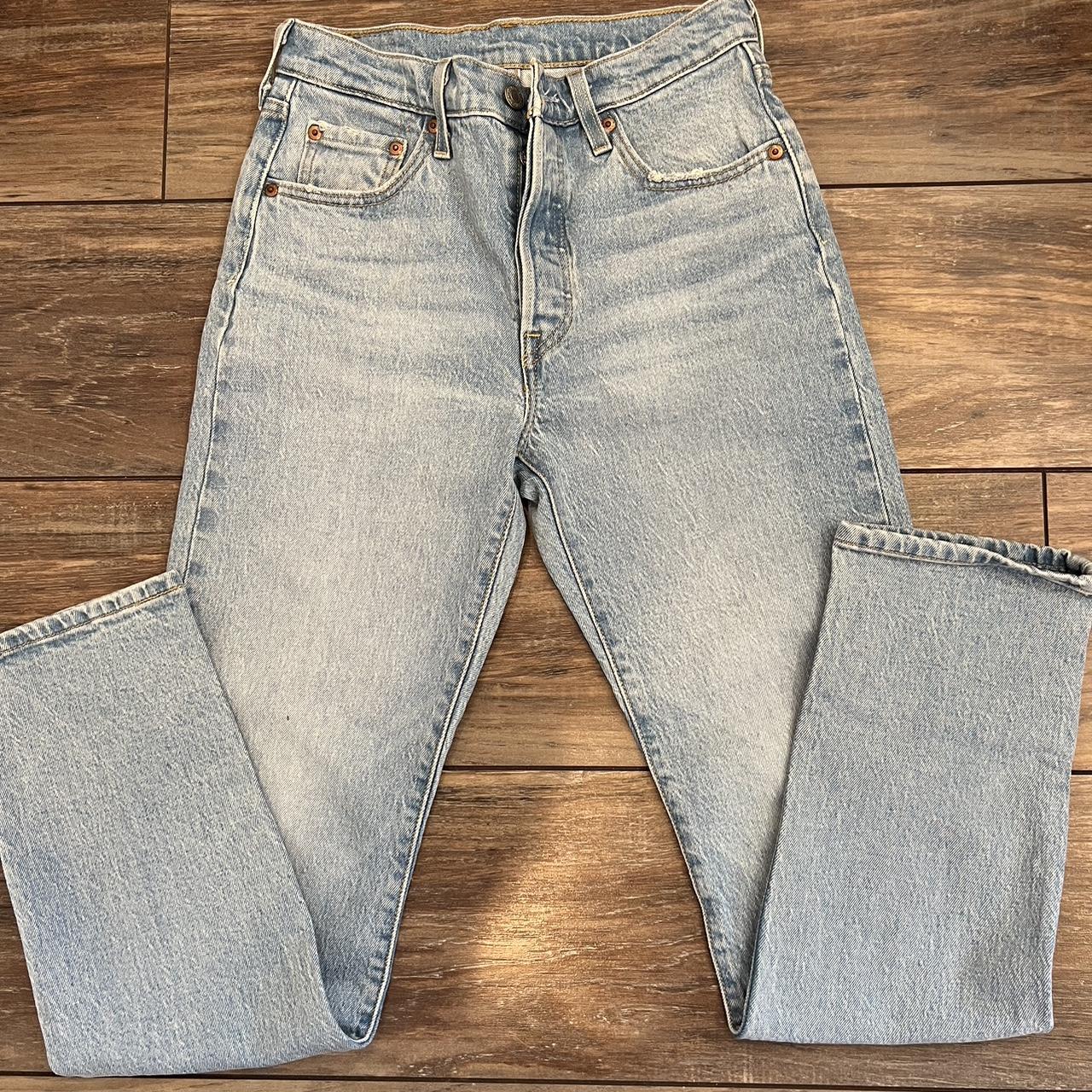 Vintage Light Wash Levi 501 Jeans Size 0 Like New Depop