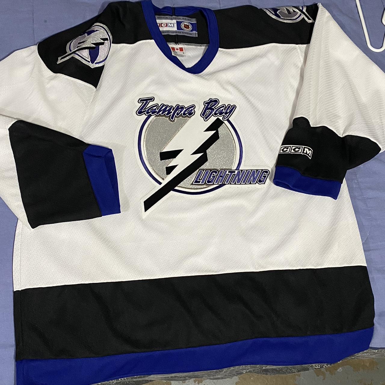 Vintage tampa 2024 bay lightning jersey