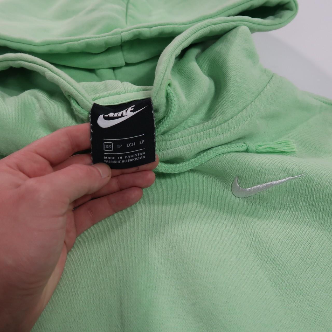 Nike Women's Green Hoodie Depop