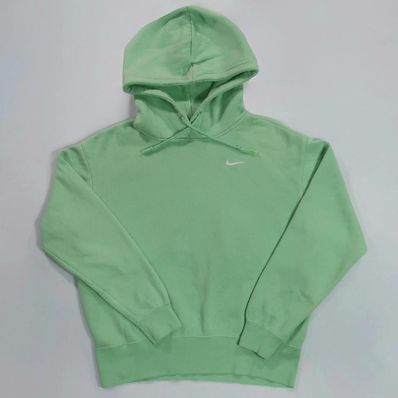 womens green nike hoodie