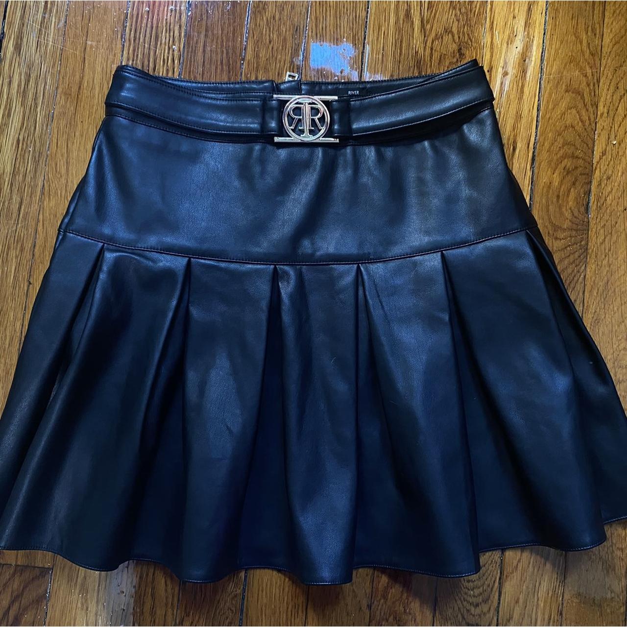 River Island Women's Skirt Depop