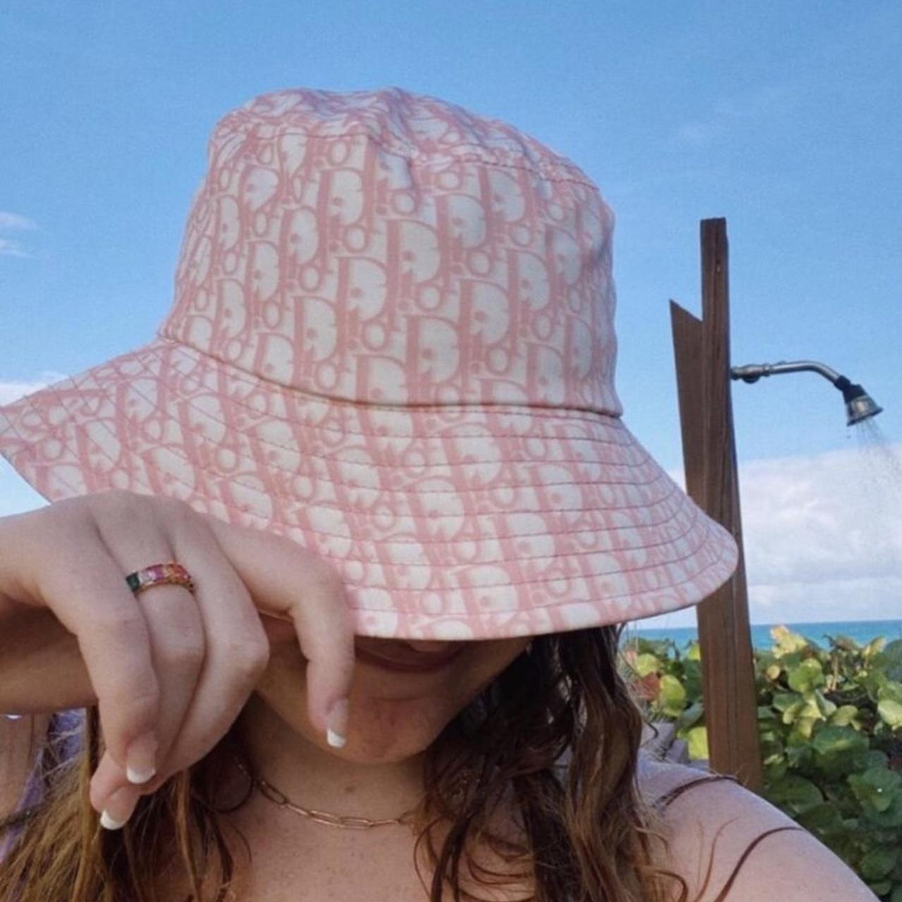 Dior pink store bucket hat