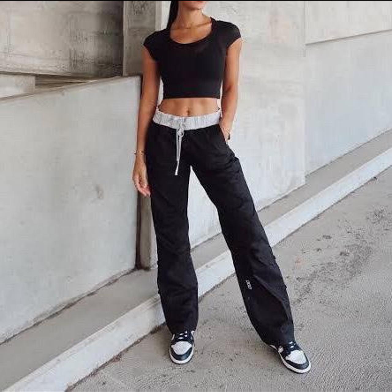 lorna jane pants 🖤 navy Depop