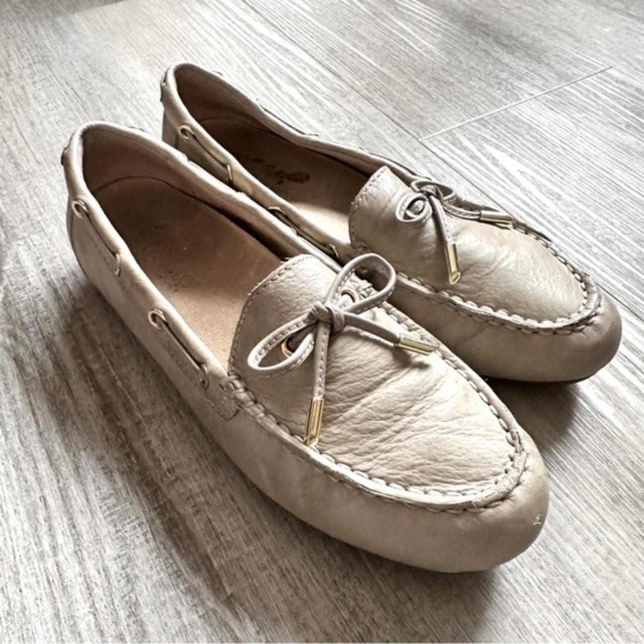 Vionic Honor Virginia Beige Leather Moc Loafers Some... - Depop