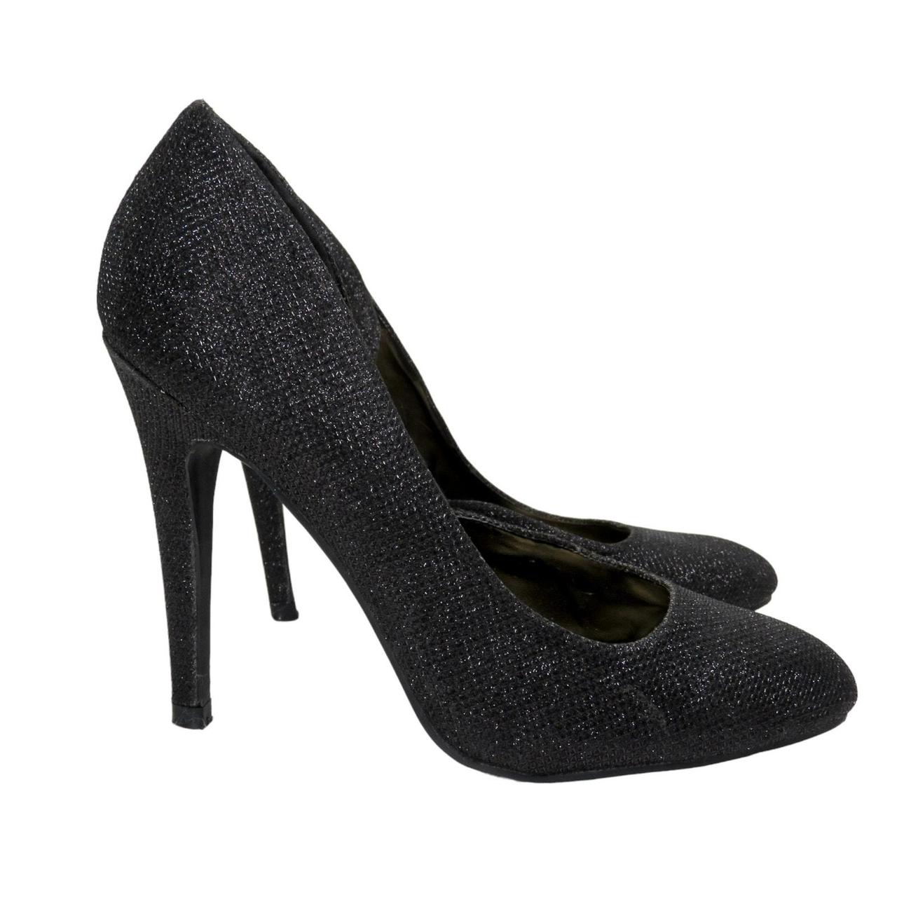 Black fashion sparkly pumps