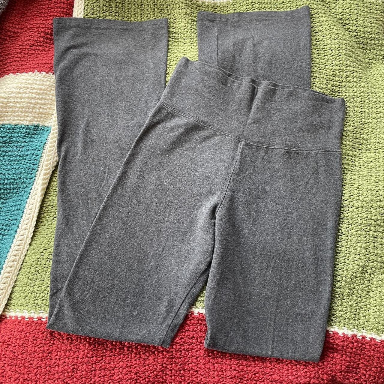 Brandy Melville Women S Grey Leggings Depop