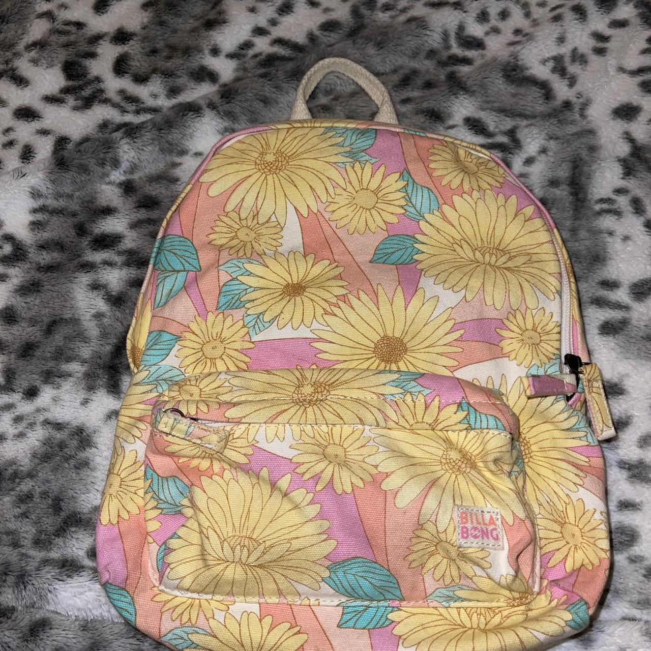 item listed by hollidays_thriftique