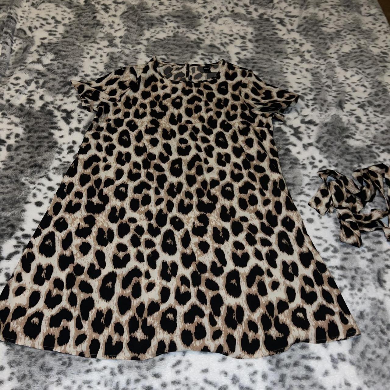 item listed by hollidays_thriftique