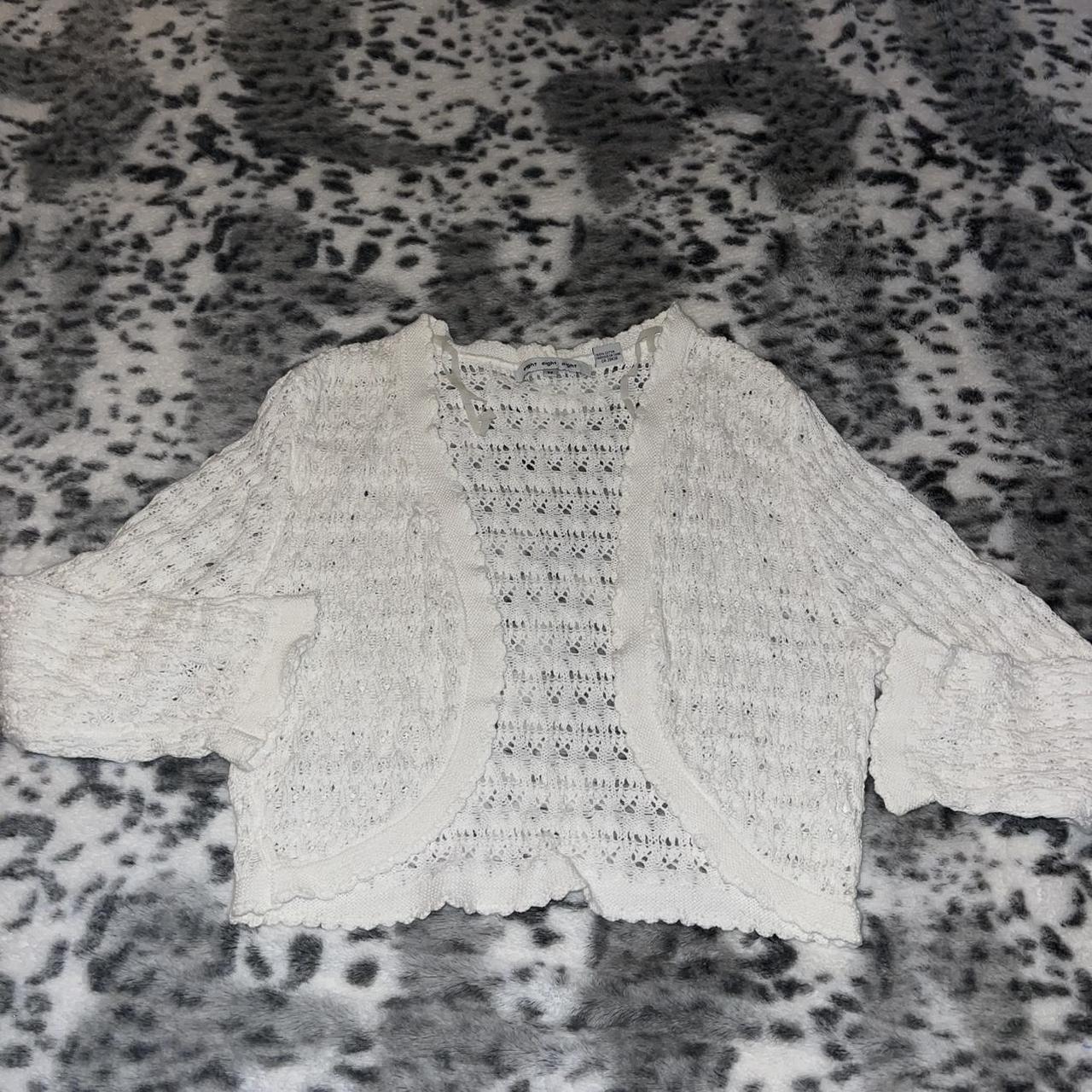 item listed by hollidays_thriftique