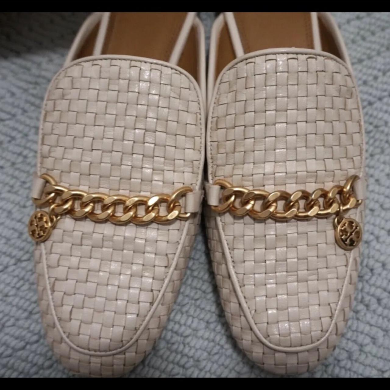 Sale!!国内発送☆Tory Burch TORY MINI BENTON CHARM ローファー TORY BURCH MINI BENTON LOAFER 20MM LOGO CHARM CHAIN AMBRA
