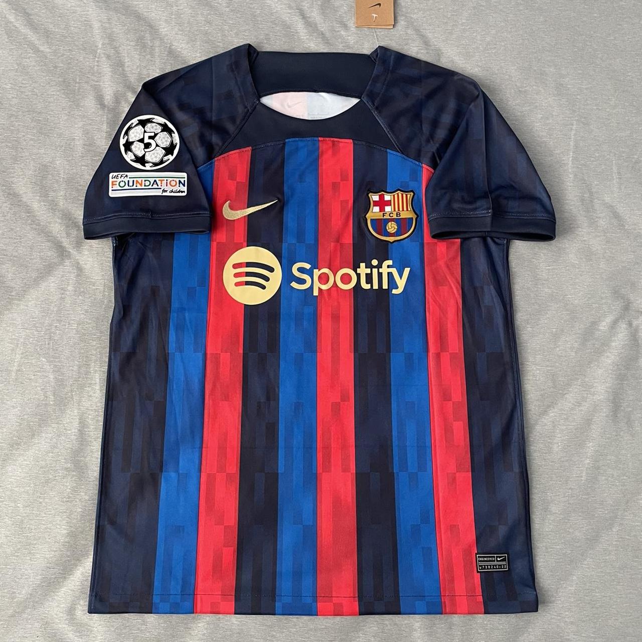 Barcelona jersey champions discount league