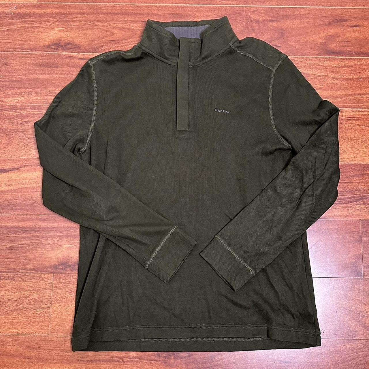 Green medium Calvin Klein Pullover - Depop