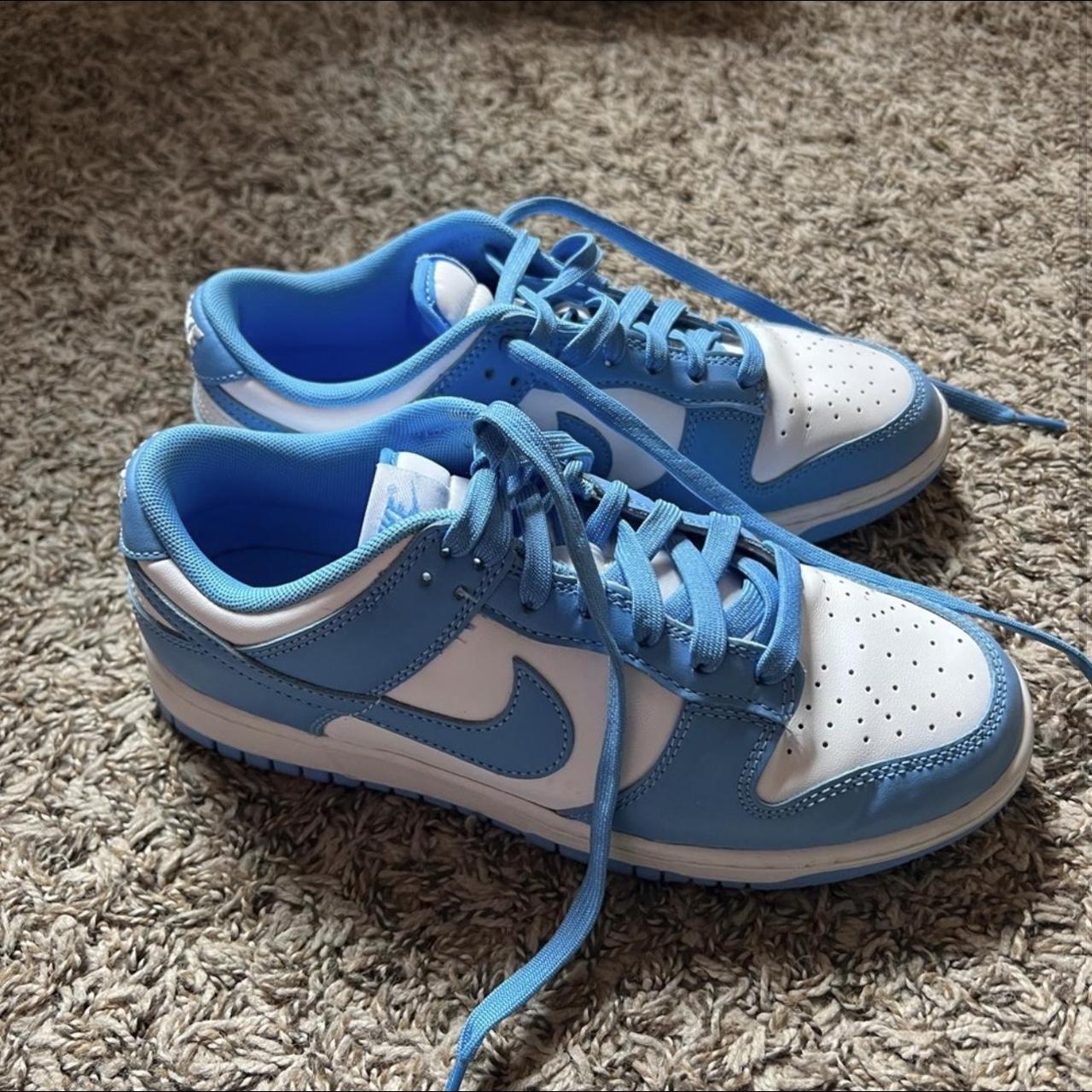 Nike Women's Blue and White Trainers | Depop