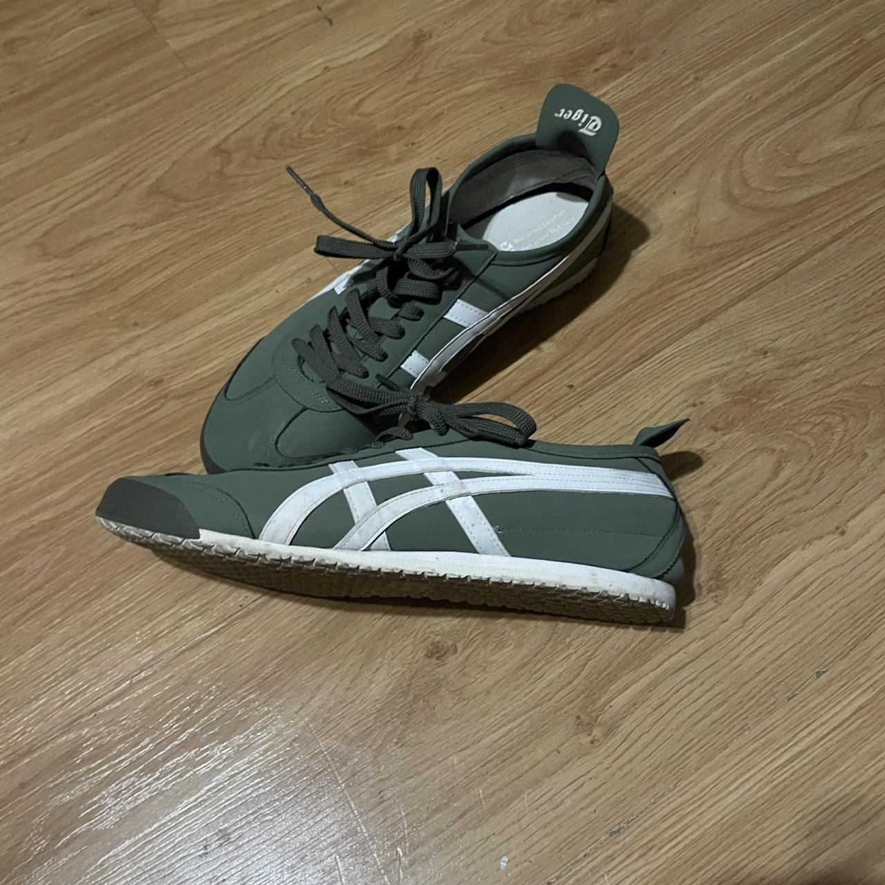 amazon clarks shoes cloudsteppers