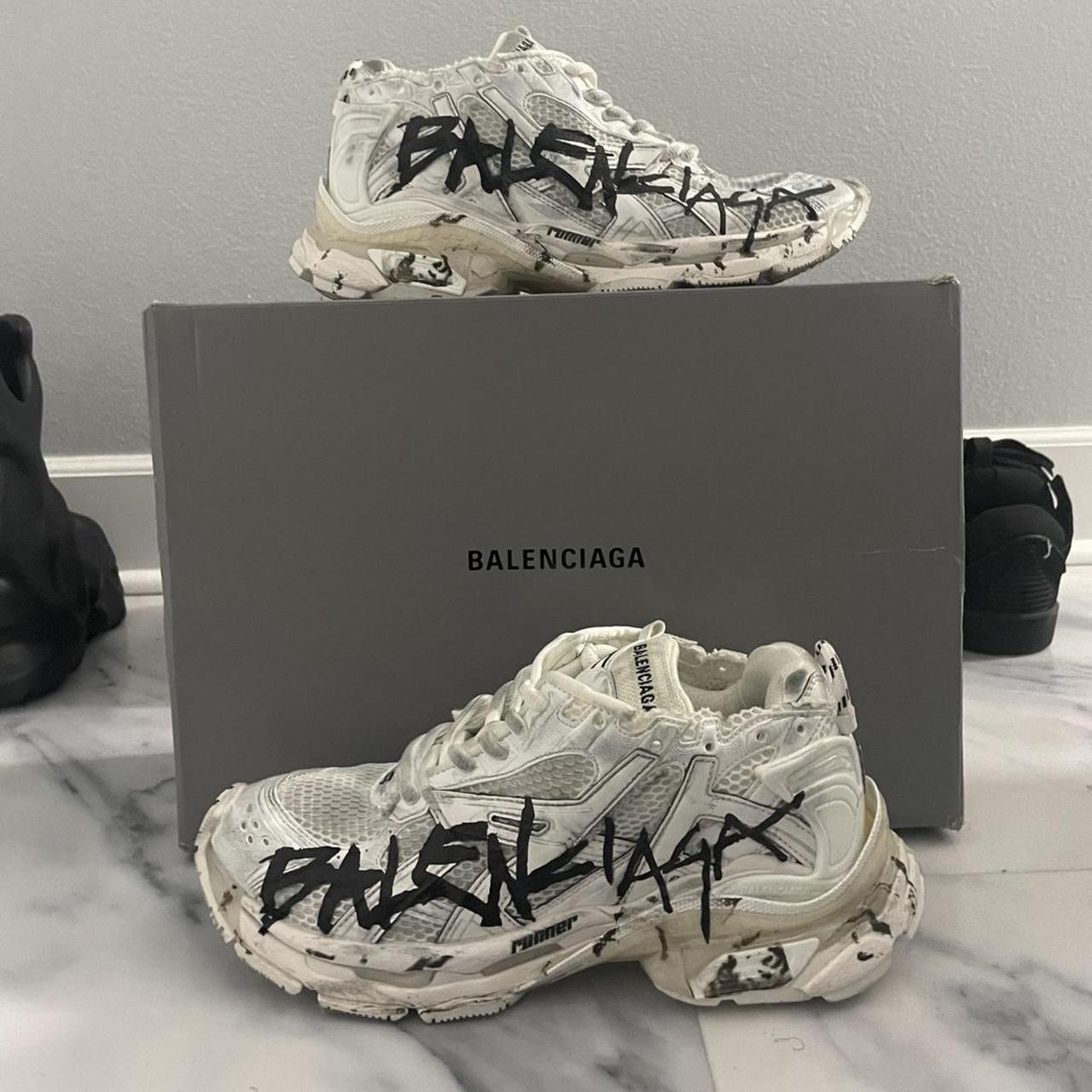 balenciaga runners sizing