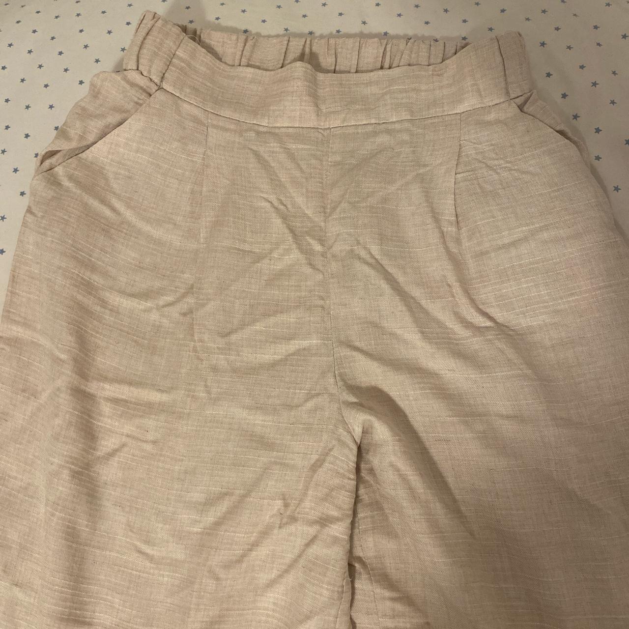 H&M Women's Cream Trousers | Depop