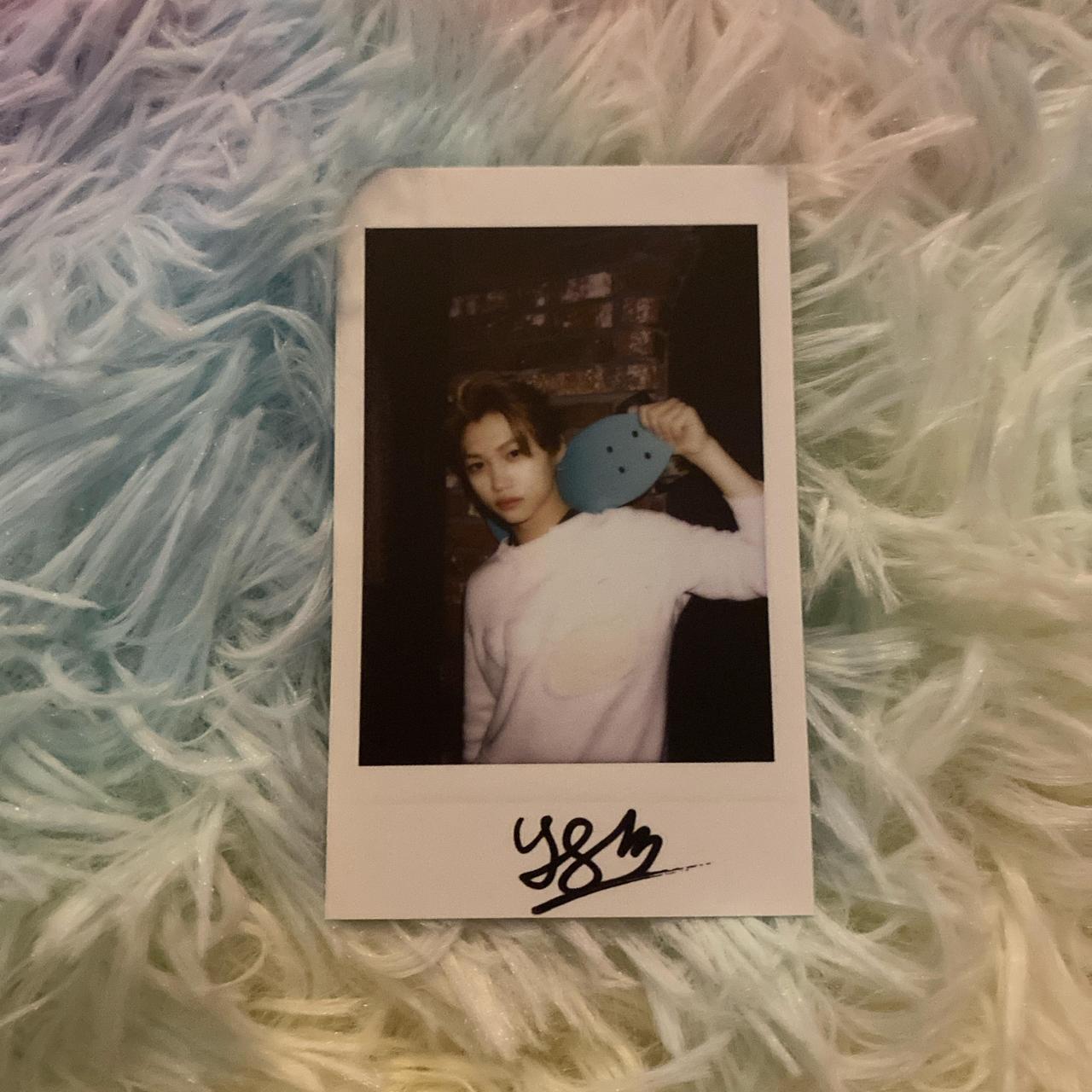 【海外配送可】【送料無料】 01 op. unveil not am I kids Stray Felix Depop | Polaroid. アイドル