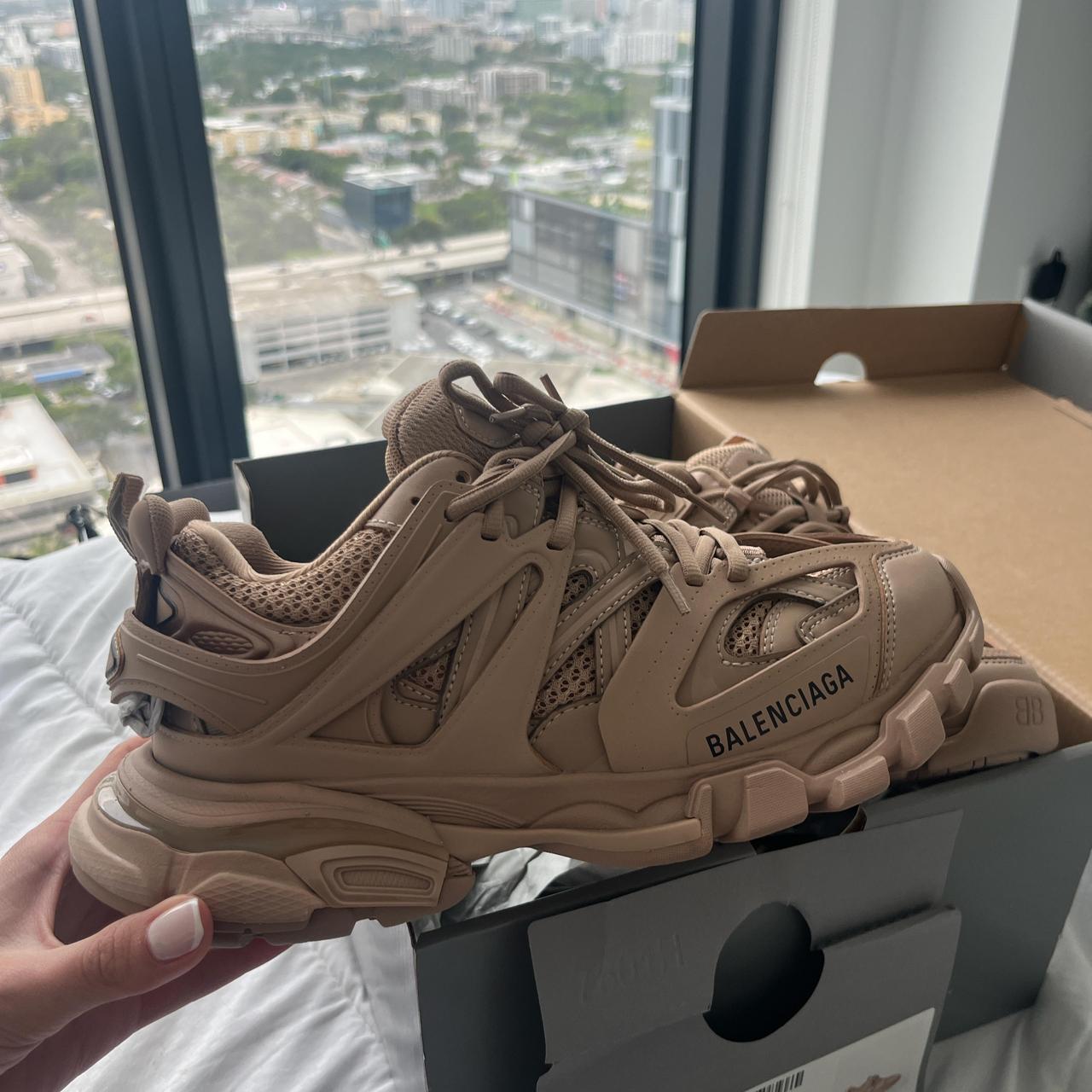 早期完売★BALENCIAGA ワークアウト フーディ/NewArrival/関税込 P0.jpg