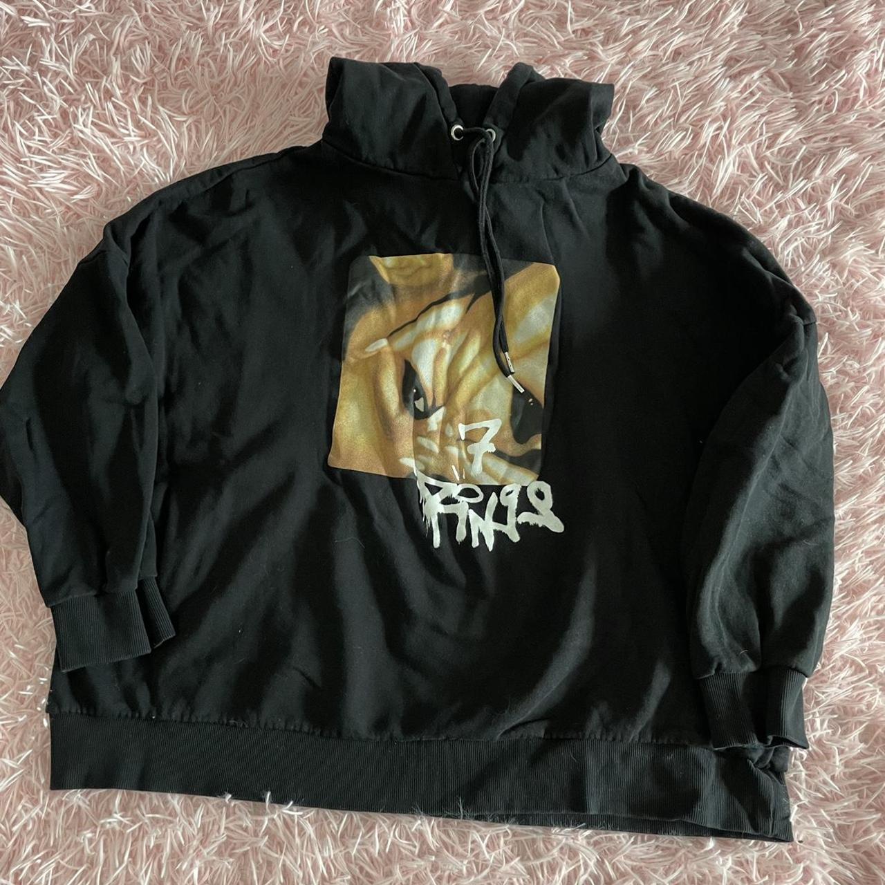 7 rings hotsell hoodie h&m