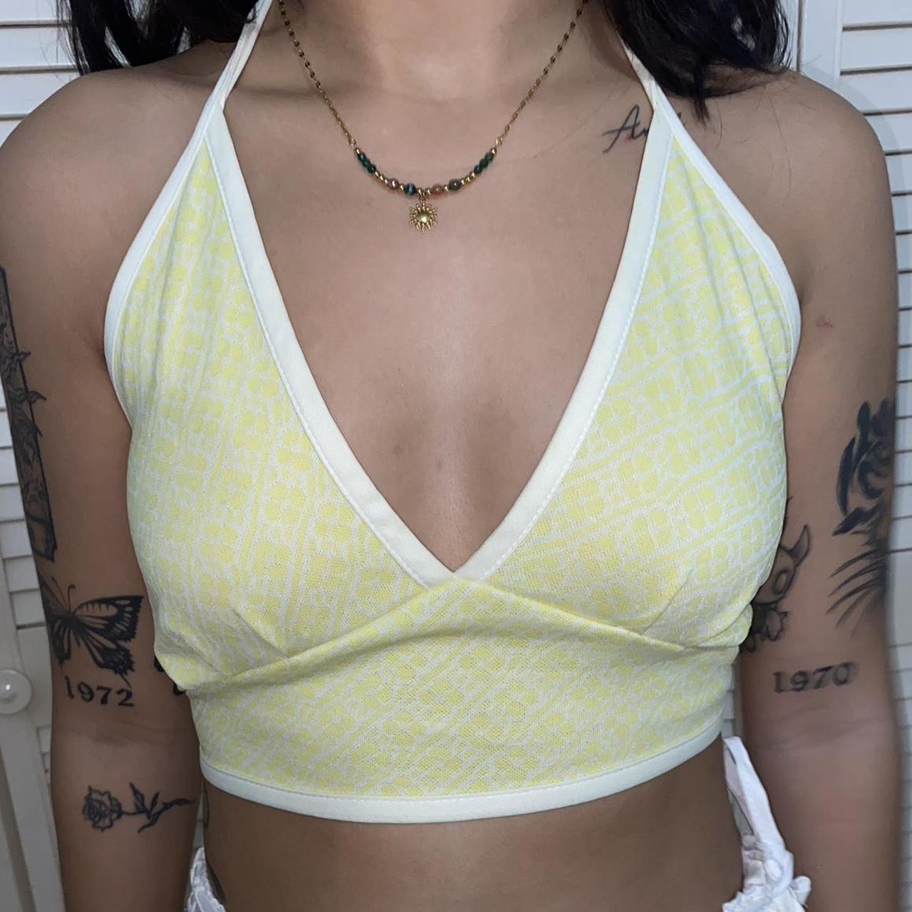 🕺🏼disco lemon 70s halter top🕺🏼 this halter is so cute... - Depop