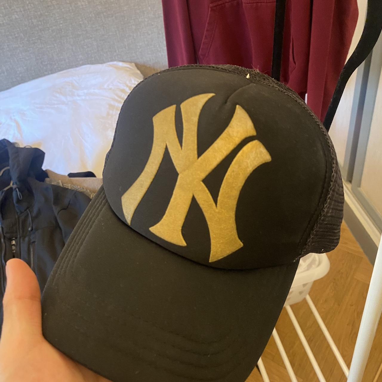 Nike Vintage “New York Yankees Baseball” Henley - Depop