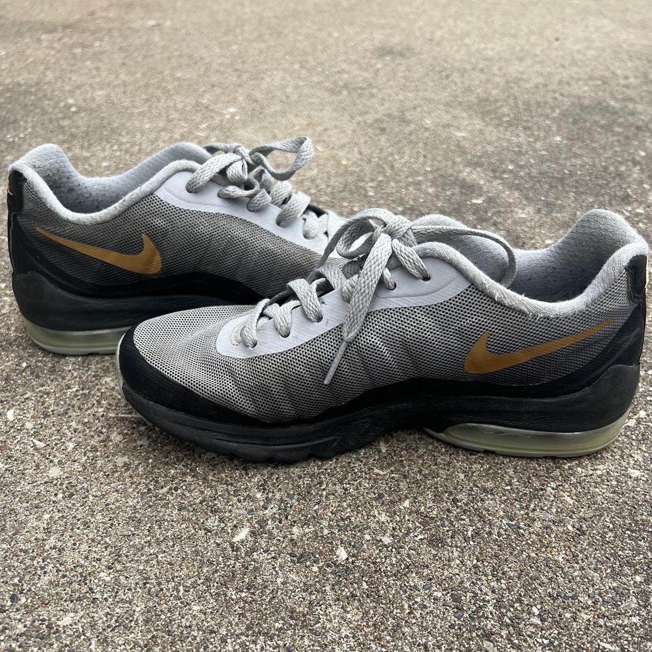 Nike invigor clearance gold