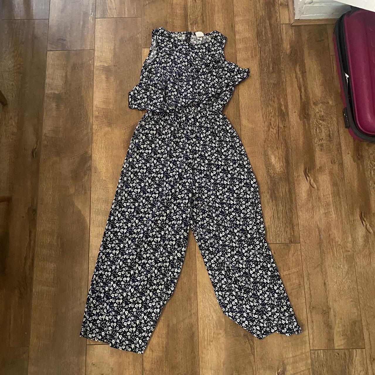 Zara Kids floral jumpsuit - perfect for summer Size... - Depop