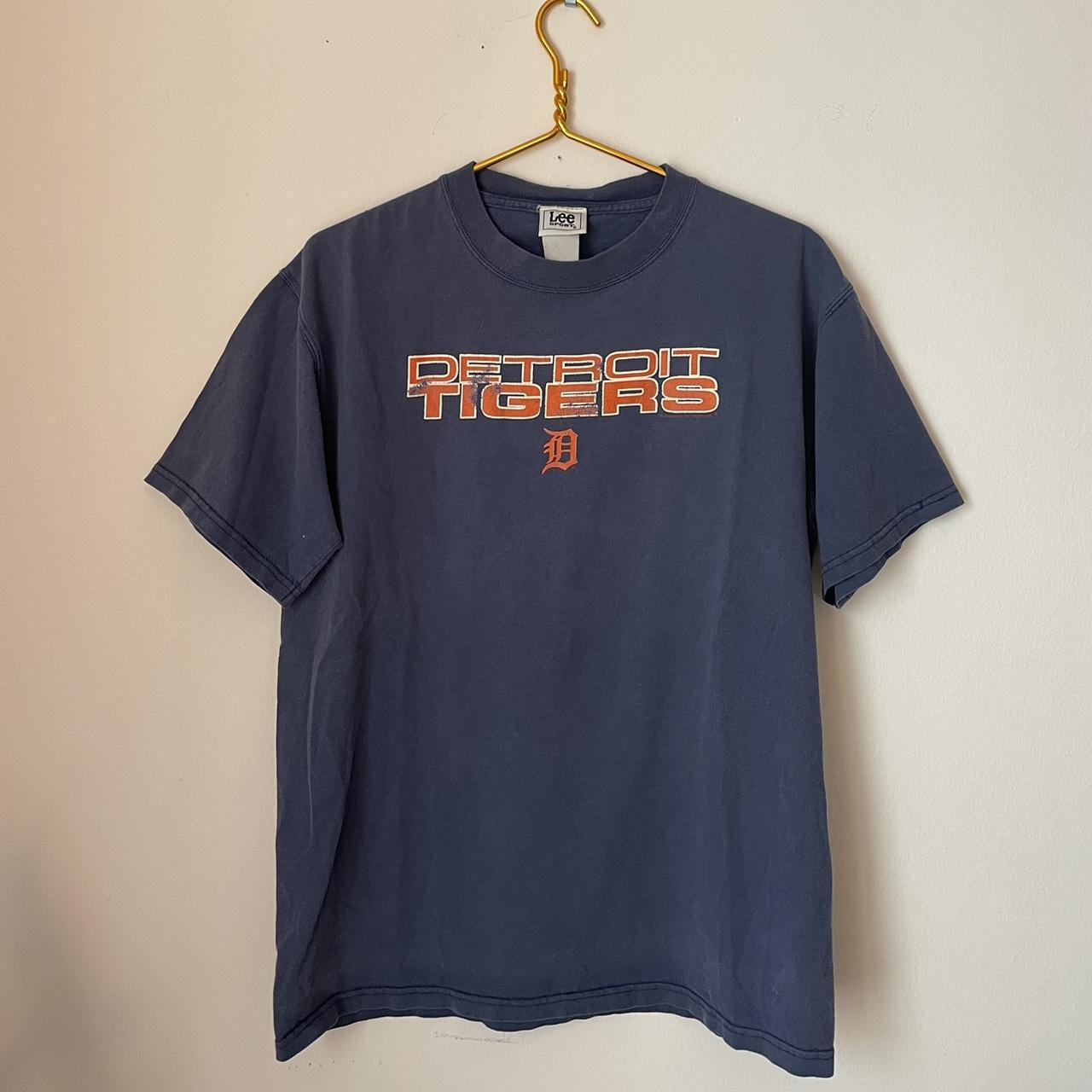 VINTAGE DETROIT TIGERS TEE sizing is faded off on - Depop