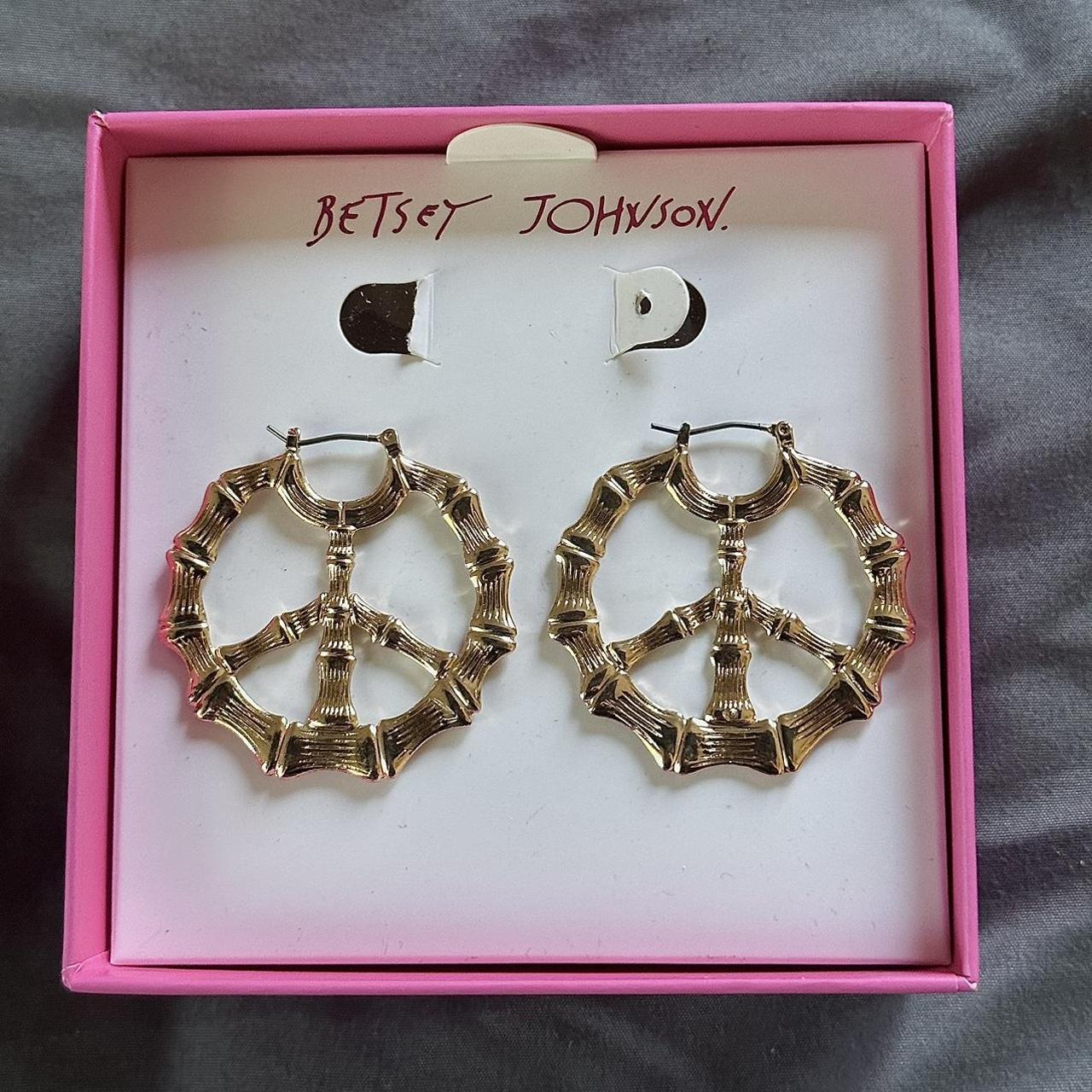 Betsey Johnson Women's Gold Jewellery | Depop