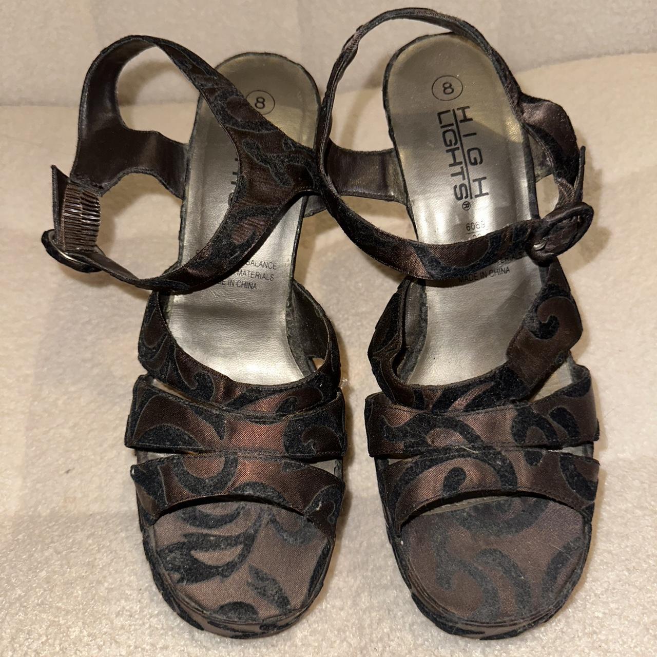 item listed by 444ngi333