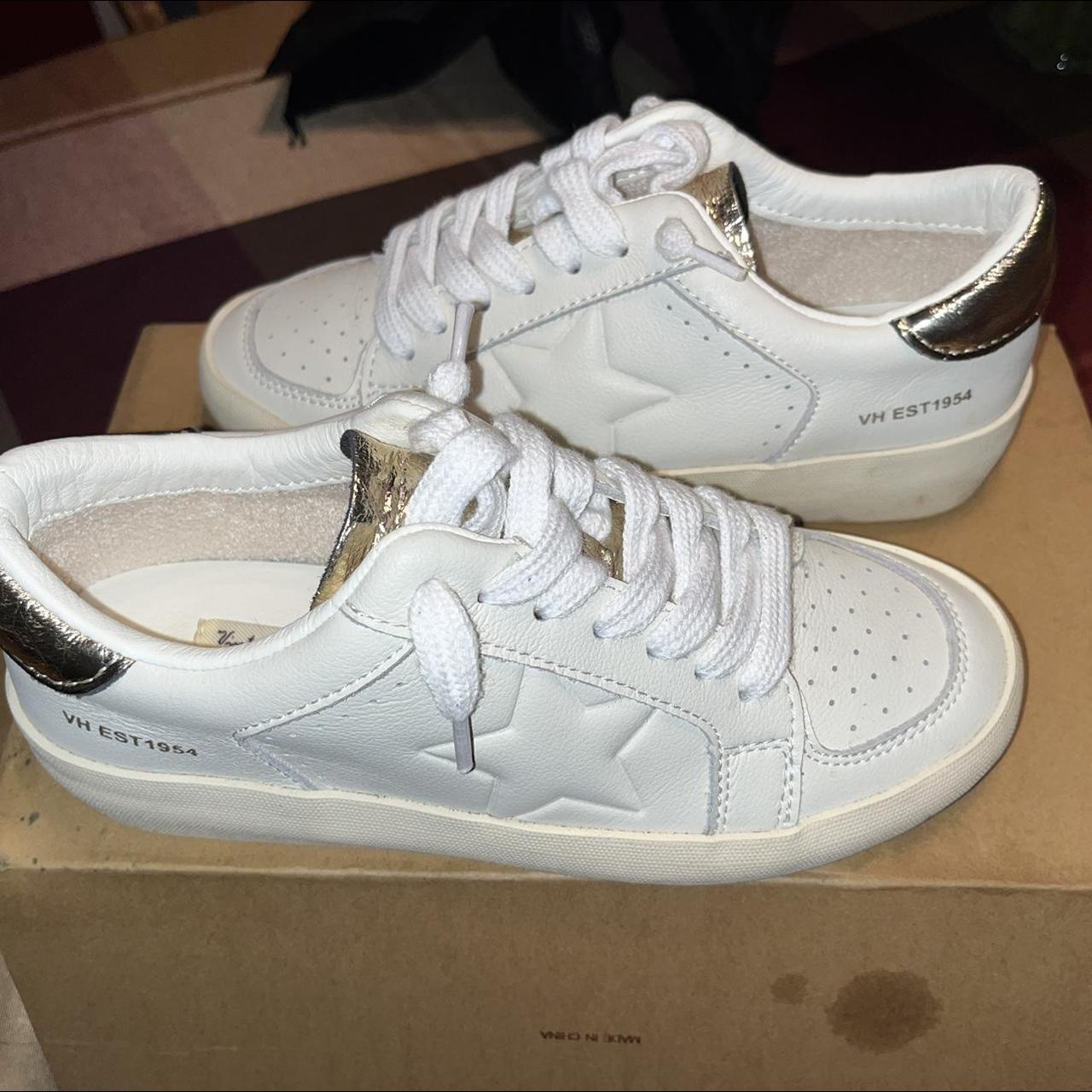 Vintage Havana Women's White and Cream Trainers (3)