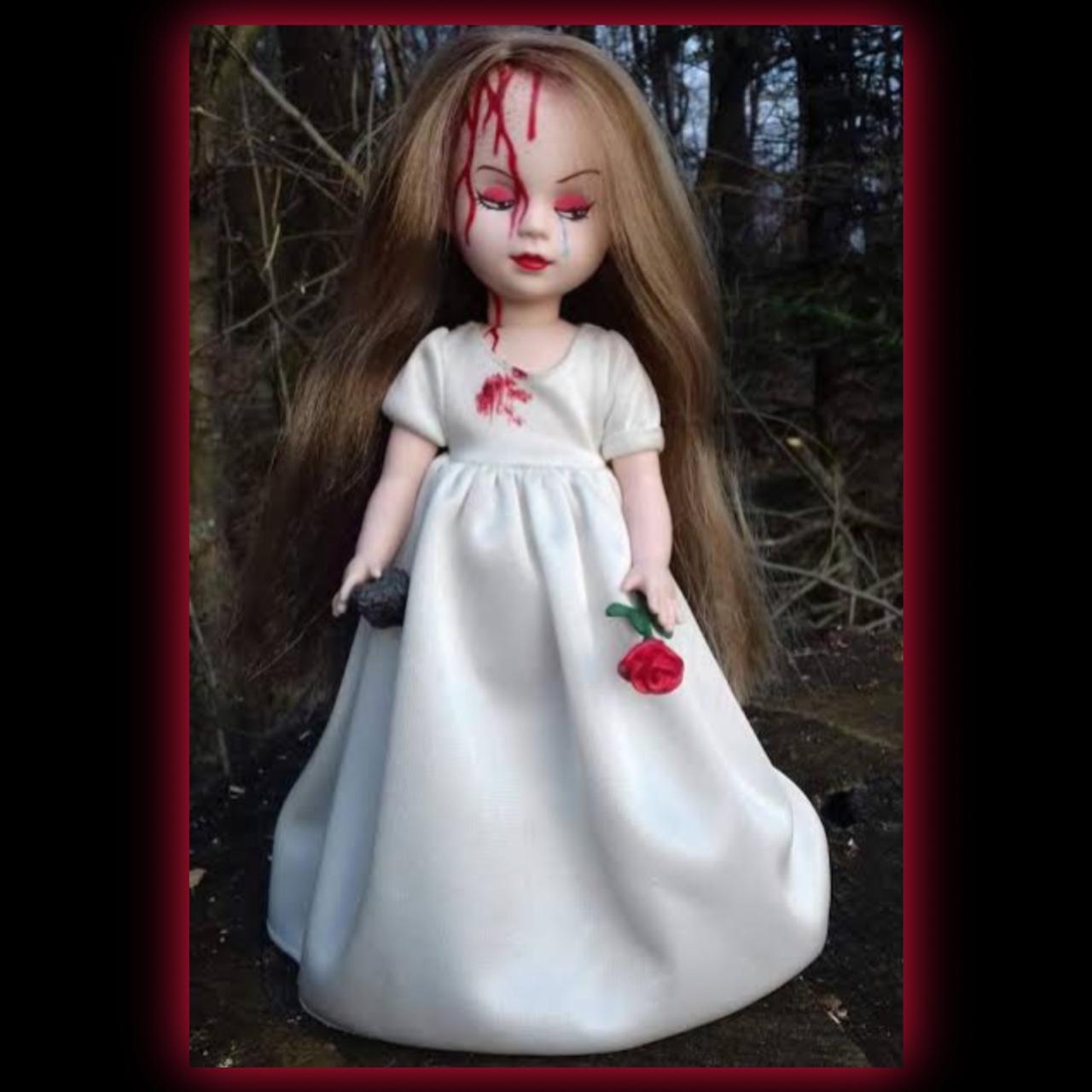 Living Dead Dolls Series 9 beautiful Elisa Day 💀🌹... - Depop